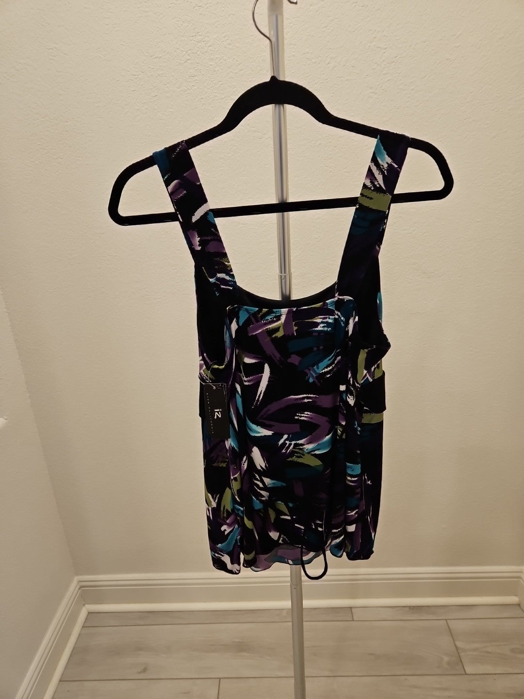 IZ Byer California XL Sleeveless Purple Multicolor Belt Design Top $36 NEW