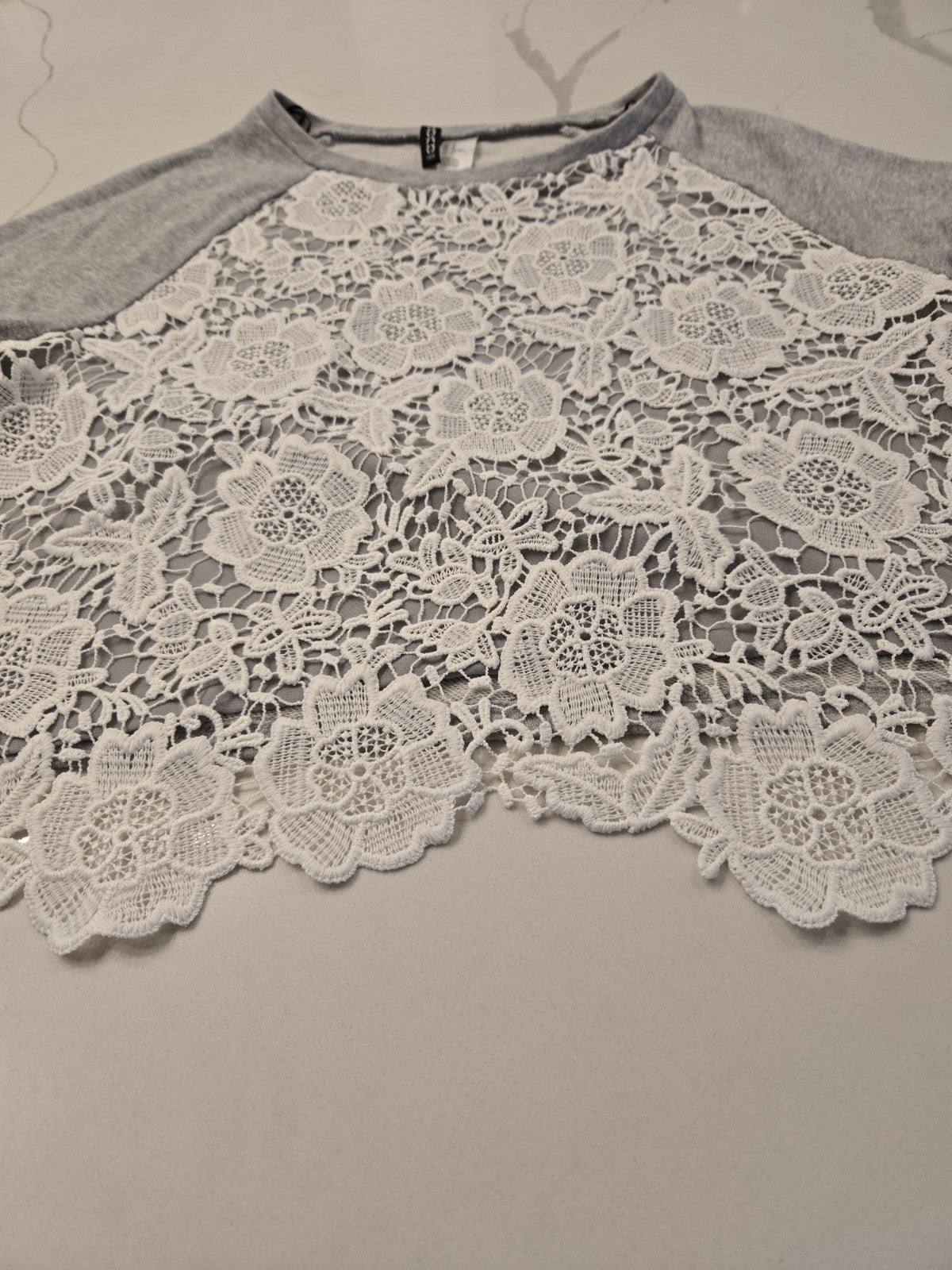 H&M Divided Grey Sweatshirt M White Floral Lace Overlay Raglan Pullover Crochet