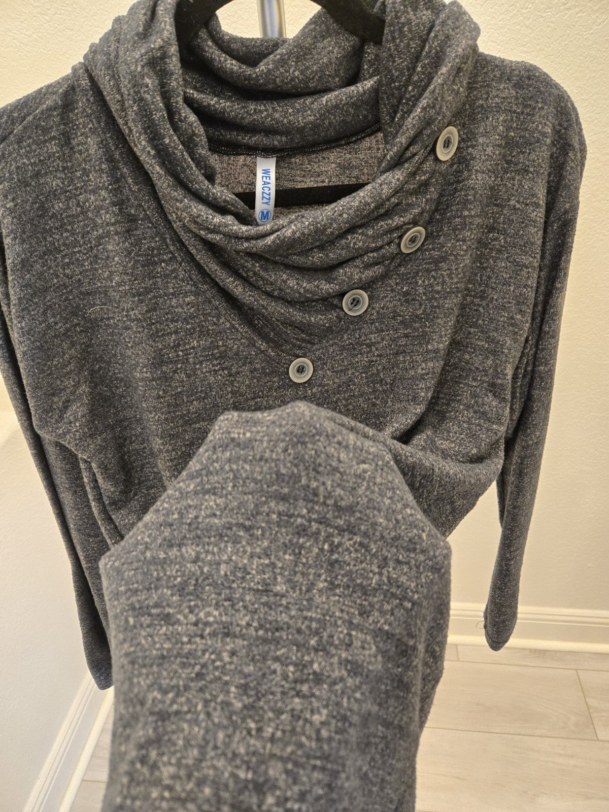 WEACZZY Women's Medium Long Sleeve Cowl Neck Lightweight Stretchy Sweater
