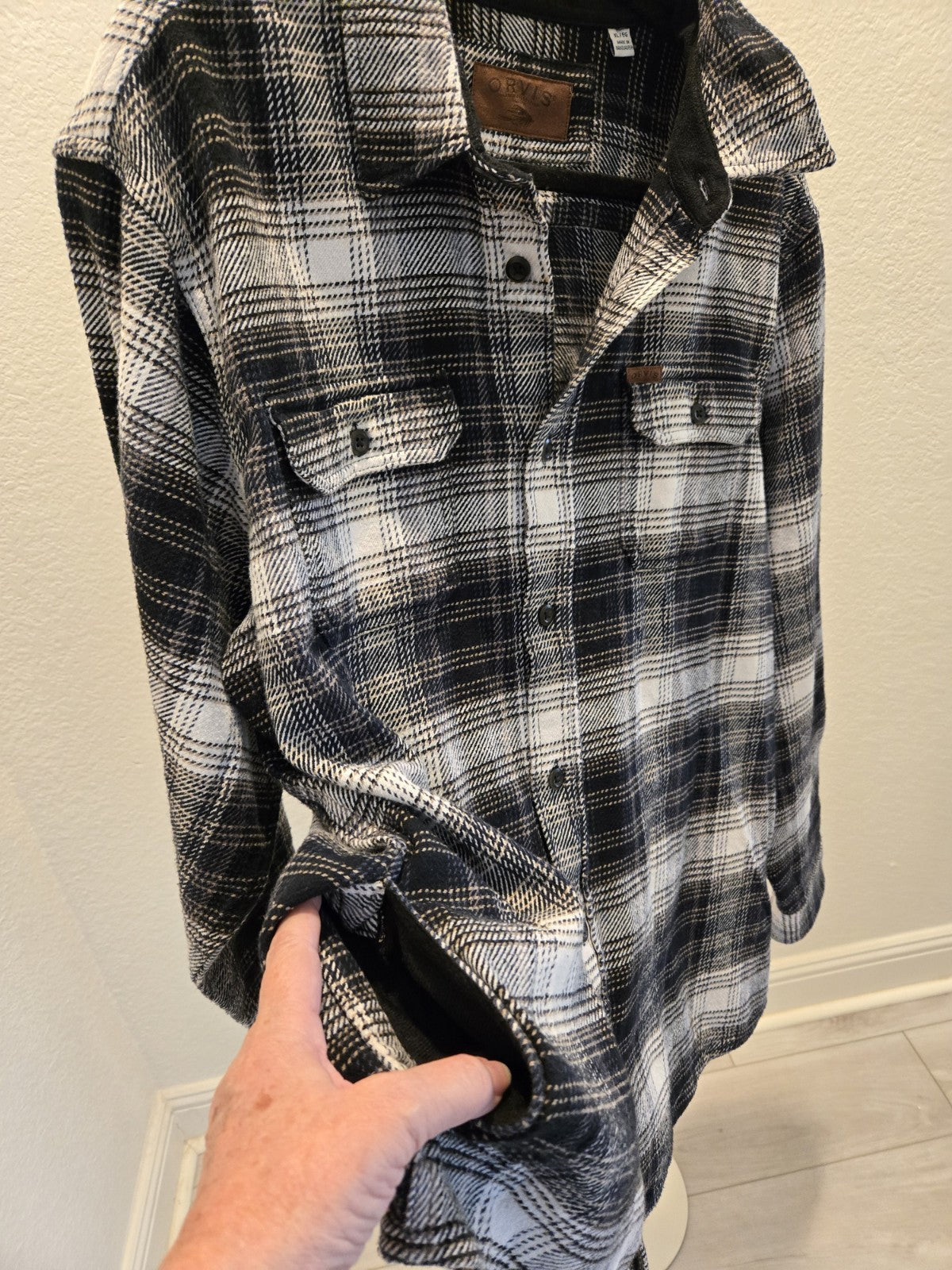 ORVIS Classic Collection Flannel Shirt Mens XL Black White Plaid Heavy Shacket
