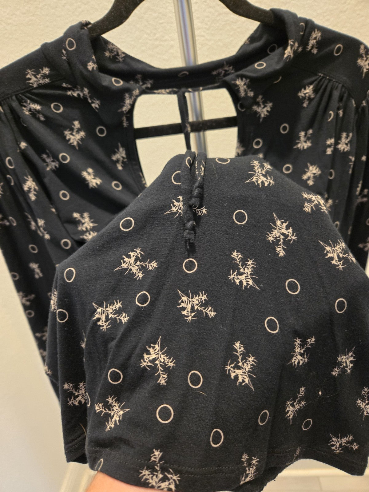 Free People Large Black Floral Circle Keyhole Tie Neck Ruffle Ruched Unique Top