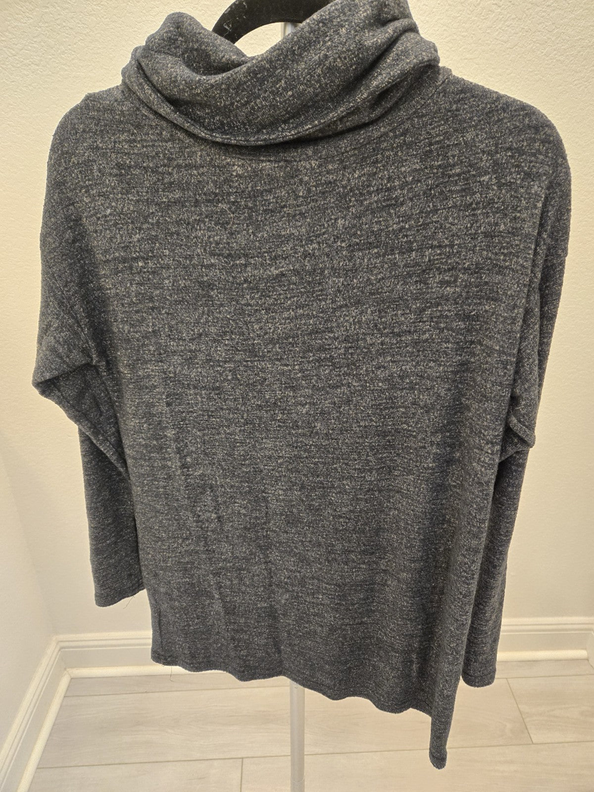 WEACZZY Women's Medium Long Sleeve Cowl Neck Lightweight Stretchy Sweater