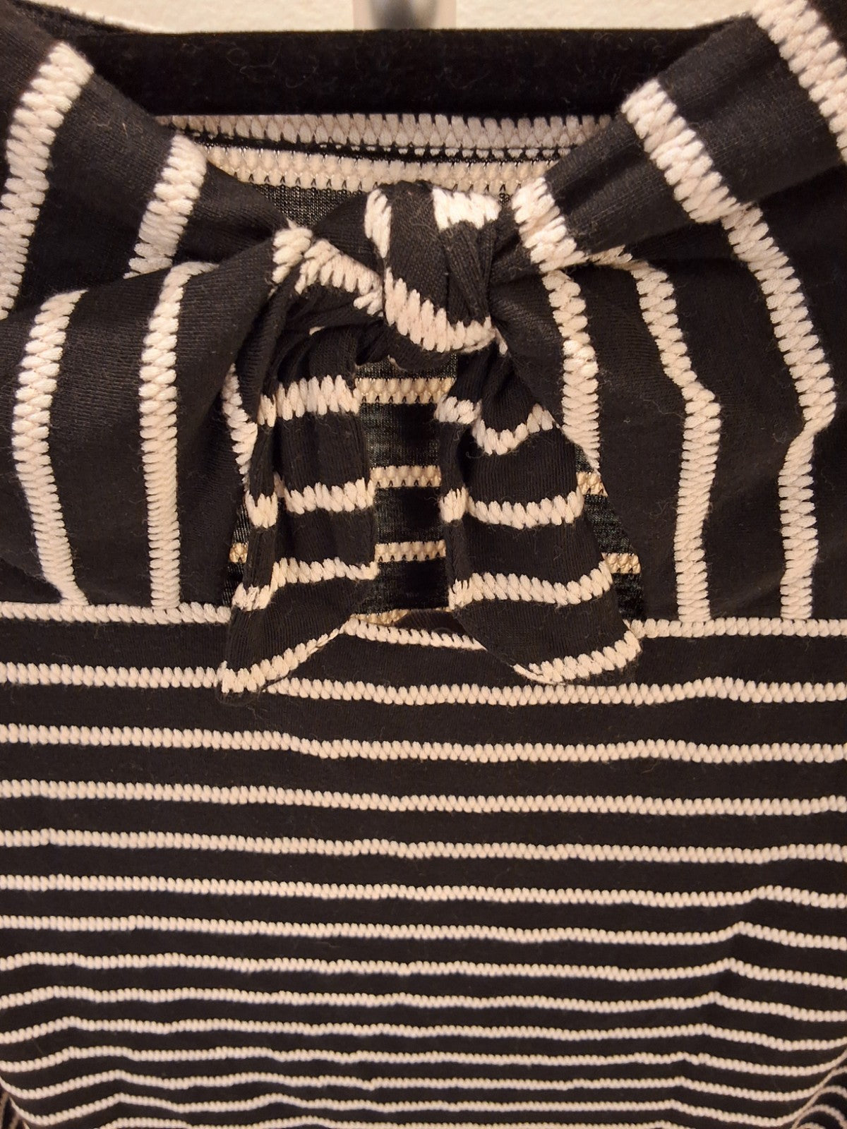 Loft Size M Black And White Stripe Tie in the back with keyhole Womens Top