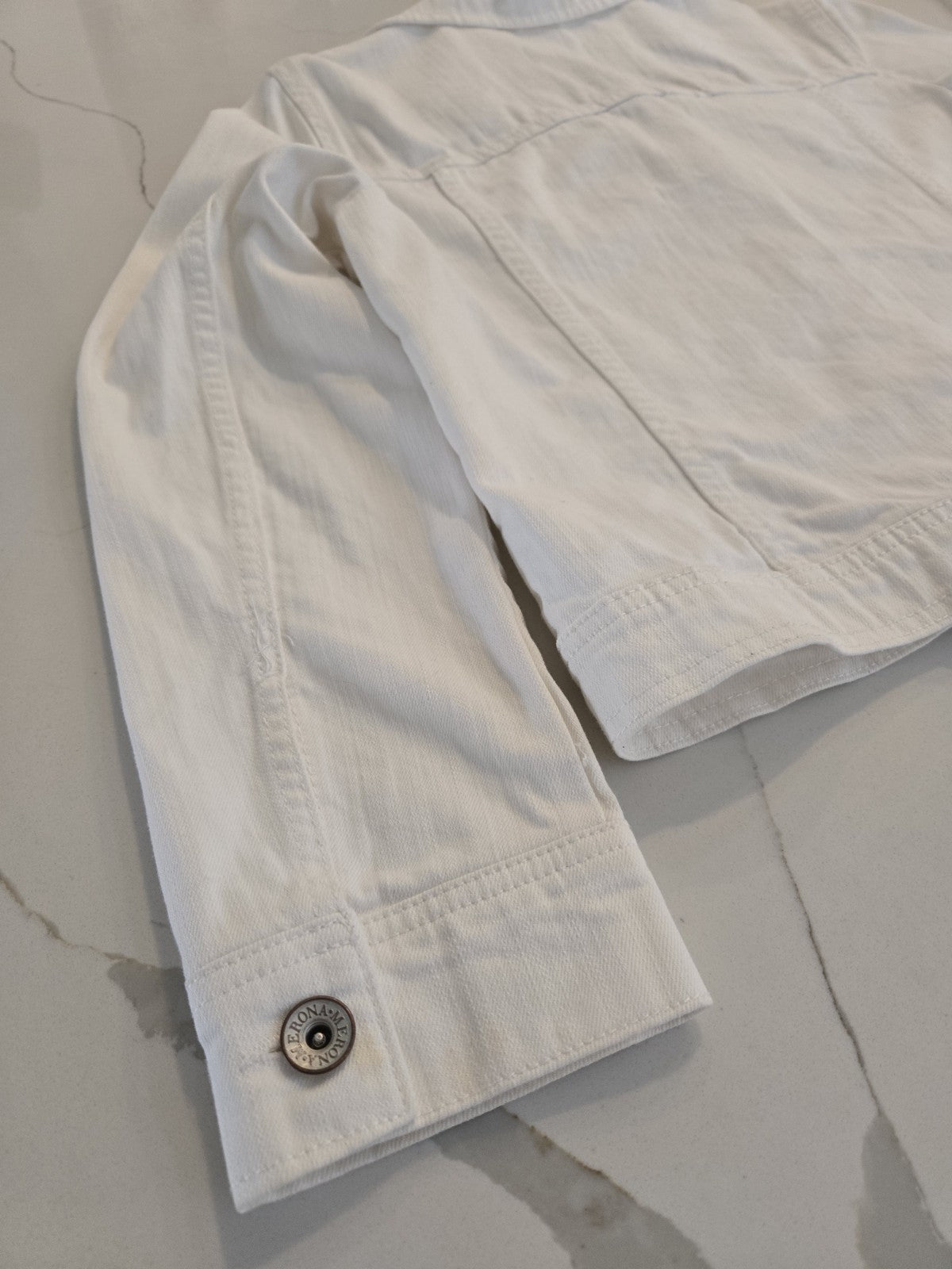 Merona White Denim Jean Trucker Jacket Large Button up Front & Cuffs Womens