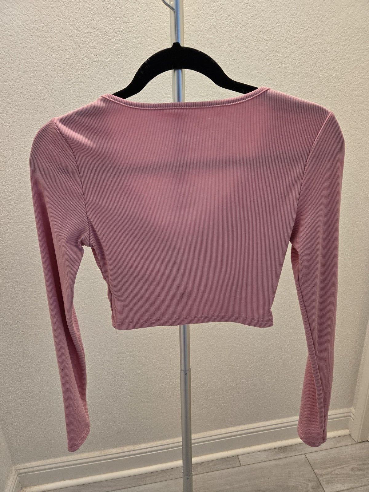 Shein M Pink Ribbed Knit Top Womens Long Sleeve Rhinestone Heart Cut Out Crop