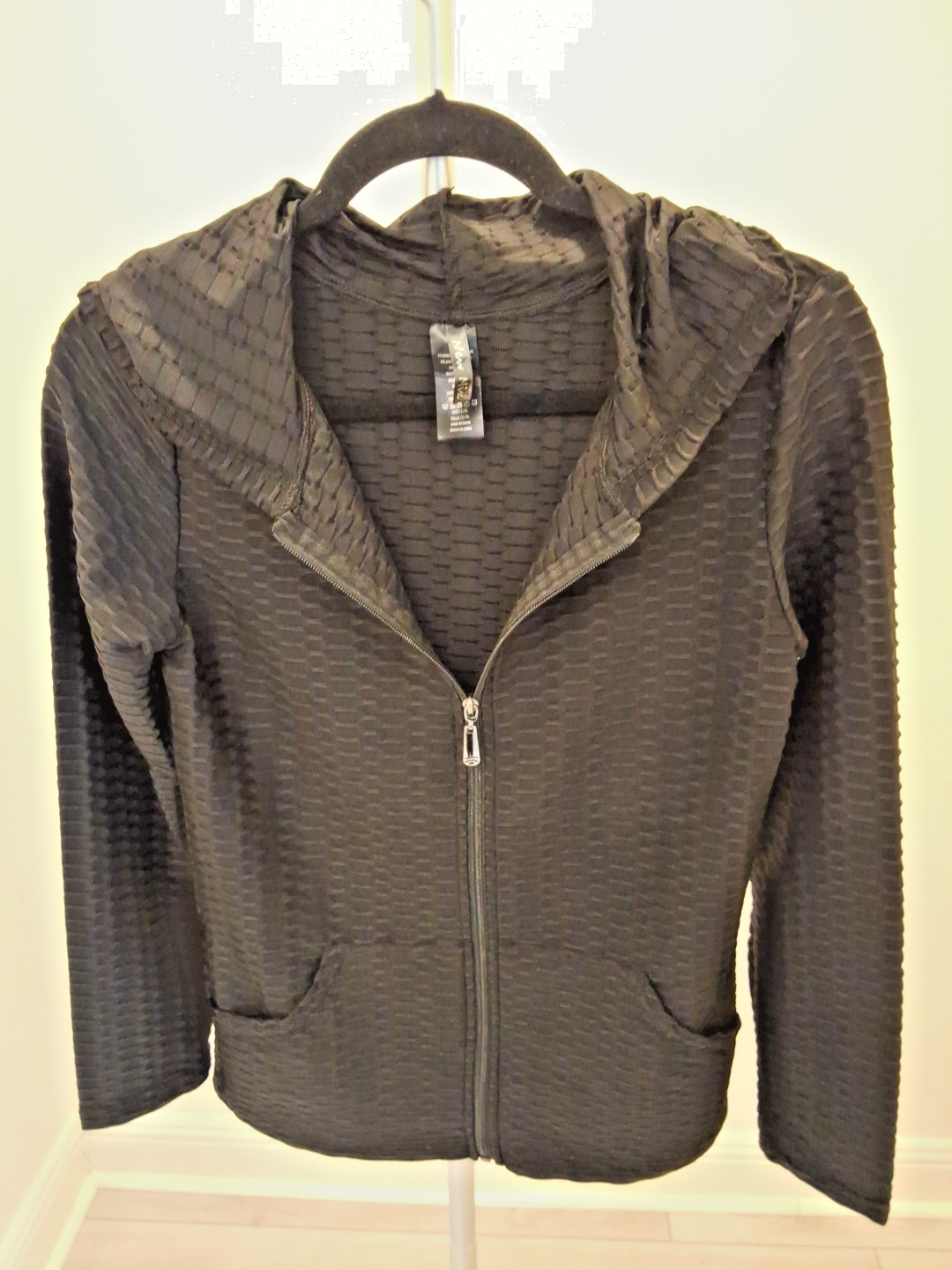 New Mix L/XL Zip Front Lightweight Black Womens Sport Jacket