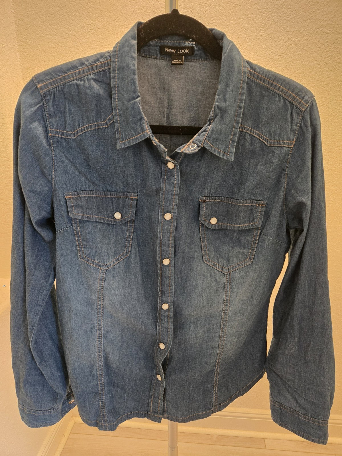 New Look Jean Shirt Large Womens Blue Pearl Snap Western Cowboy Button Down L