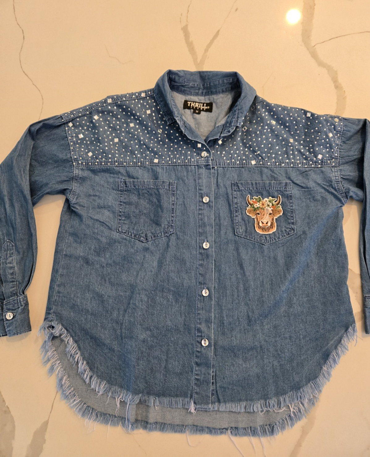 Thrill Jeans M Denim Rhinestone Studded Highland Cow Pocket Patch Frayed LS Top