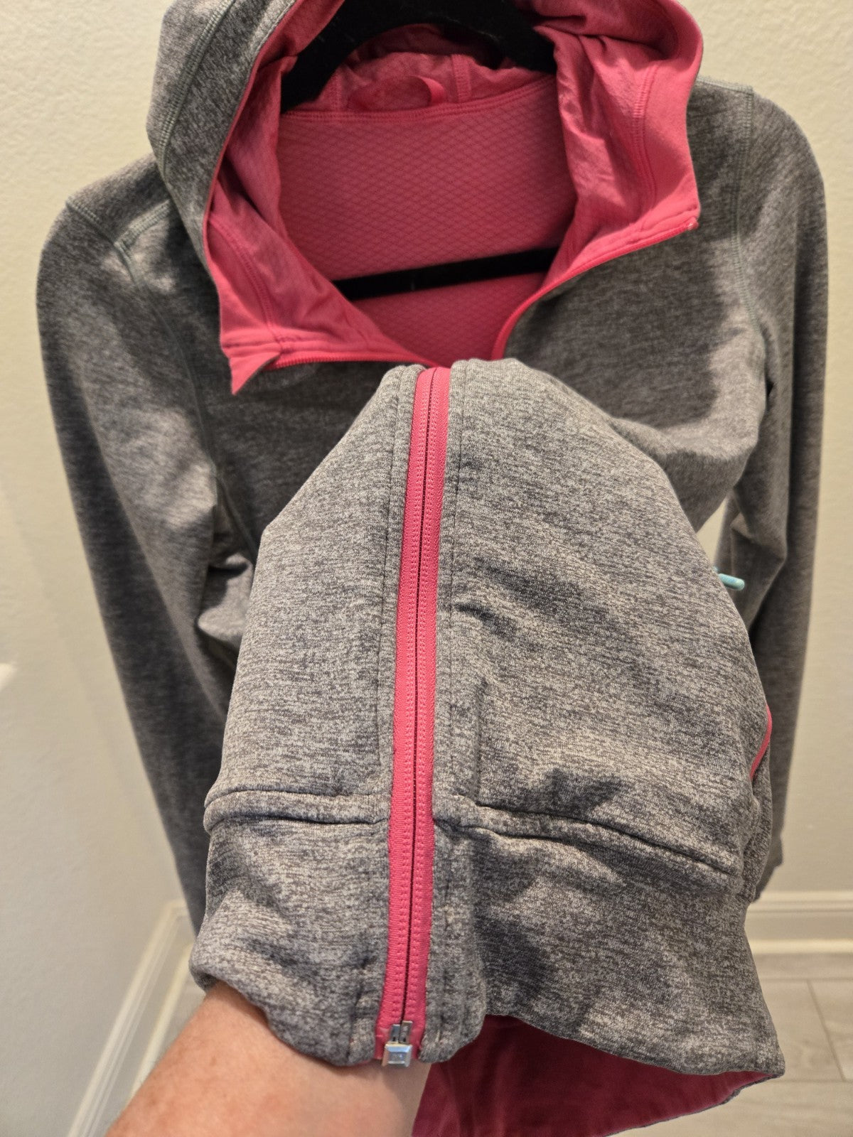 Ivivva Lululemon Girls 14 Reversible Full Zip Hoodie Gray Hot Pink Thumbholes
