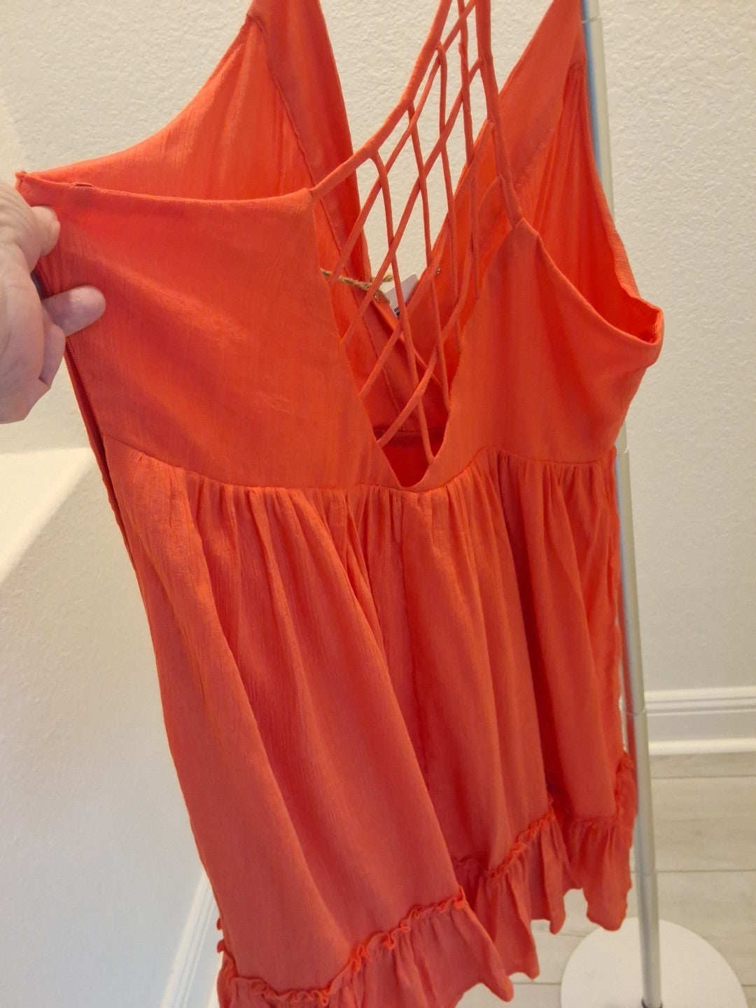 New In Wrinkly Fabric Style Orange Cotton Babydoll Strappy Size L Dress NEW