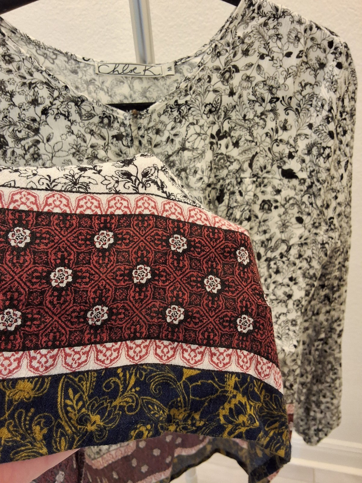 Chloe K Boho Floral Print Gathers Long Sleeve Tunic B/W Burgundy M Blouse Women