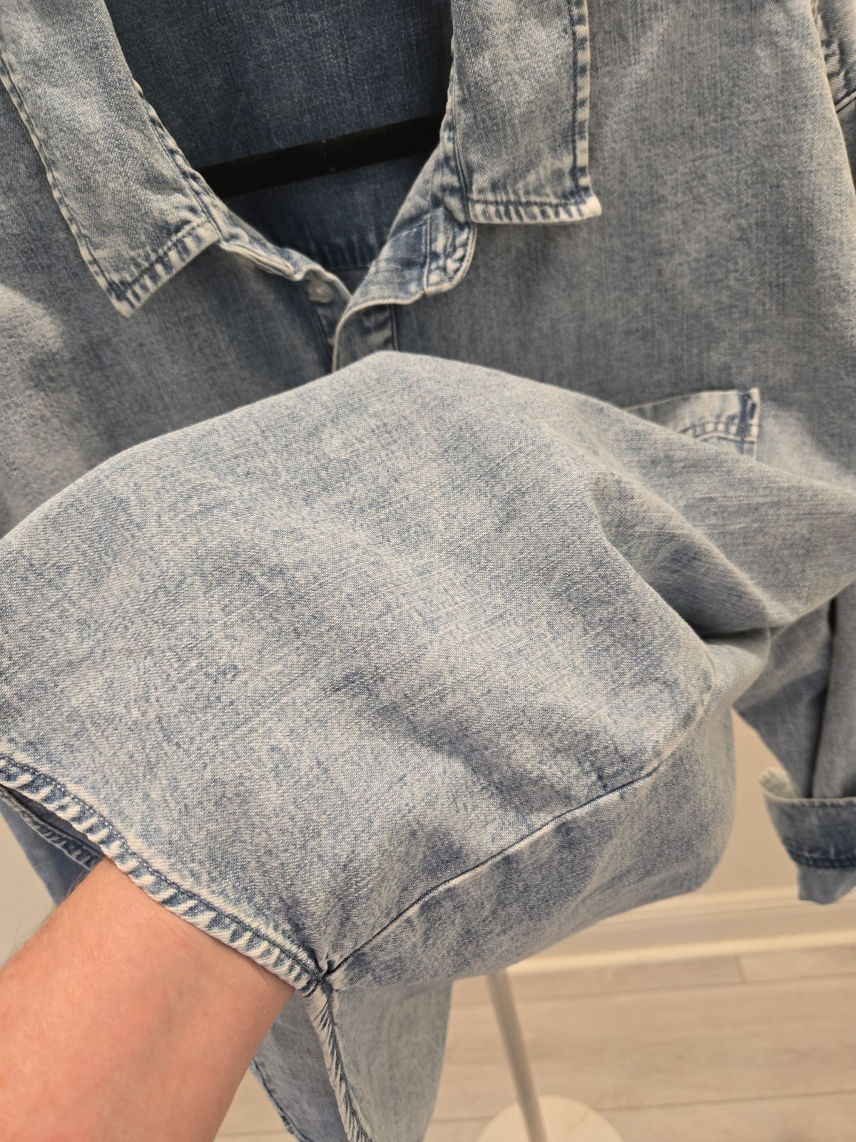Seven 7 L Denim Henley Shirt Blue Relaxed Fit Long Sleeve Pullover Womens Top