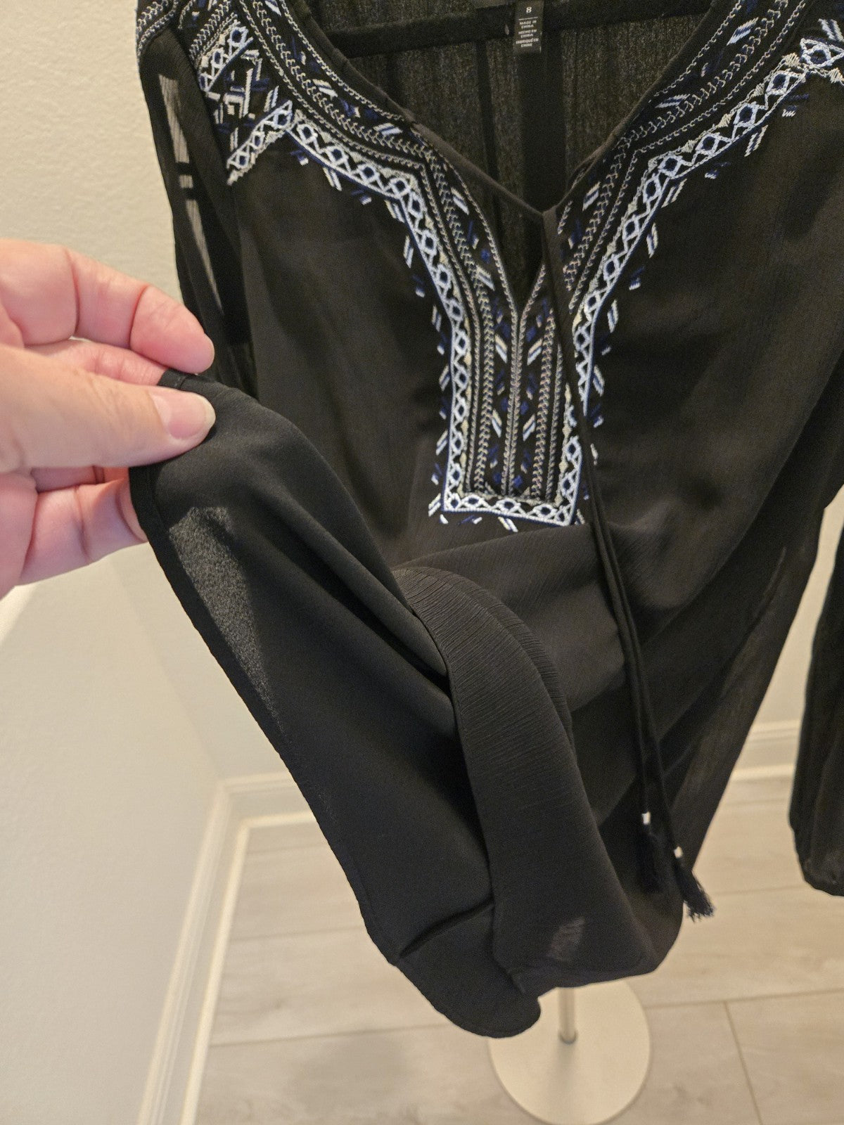 White House Black Market Embroidered New Black w/Tassel Tie Round Neck  Top Sm 8