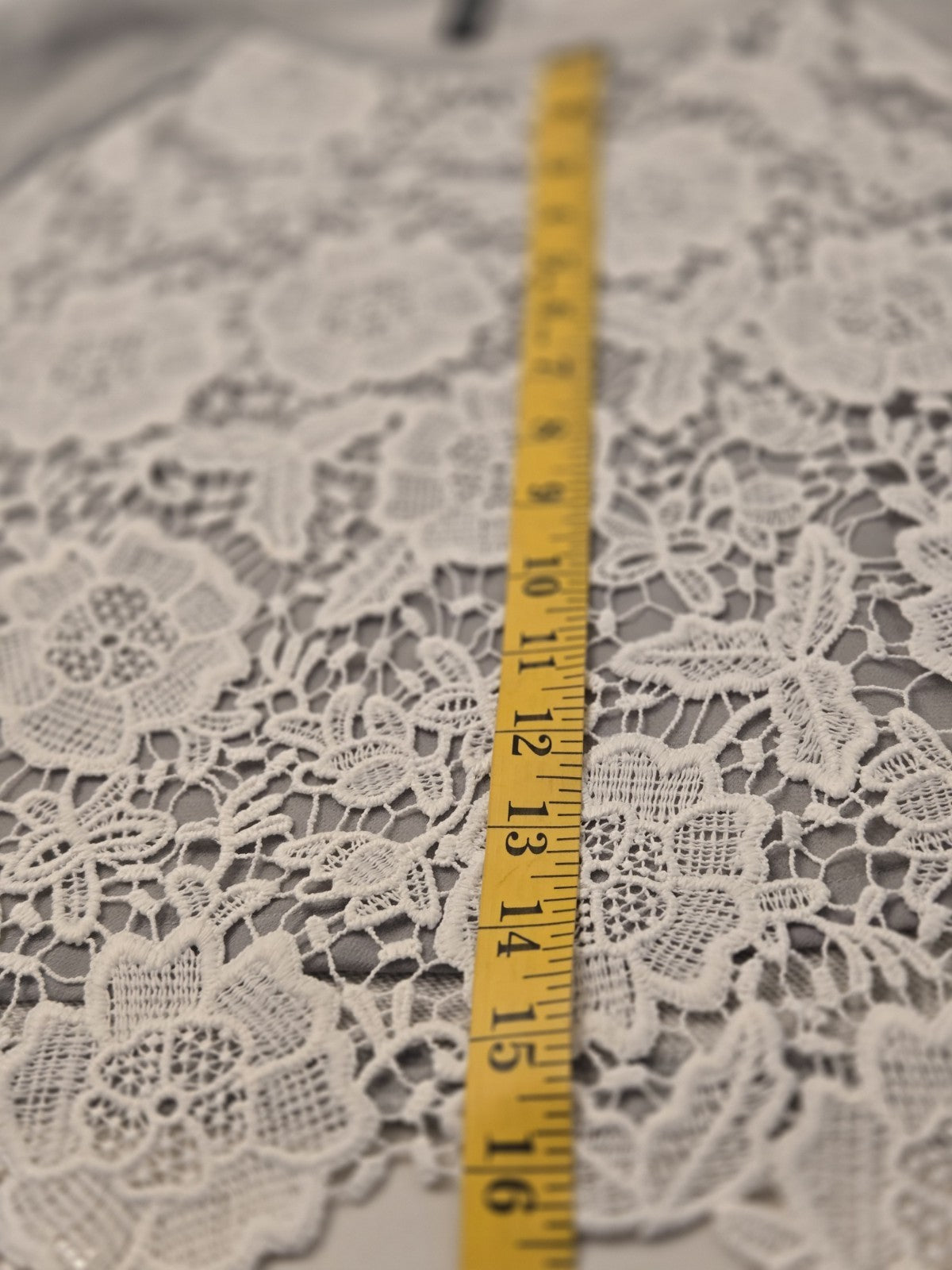 H&M Divided Grey Sweatshirt M White Floral Lace Overlay Raglan Pullover Crochet