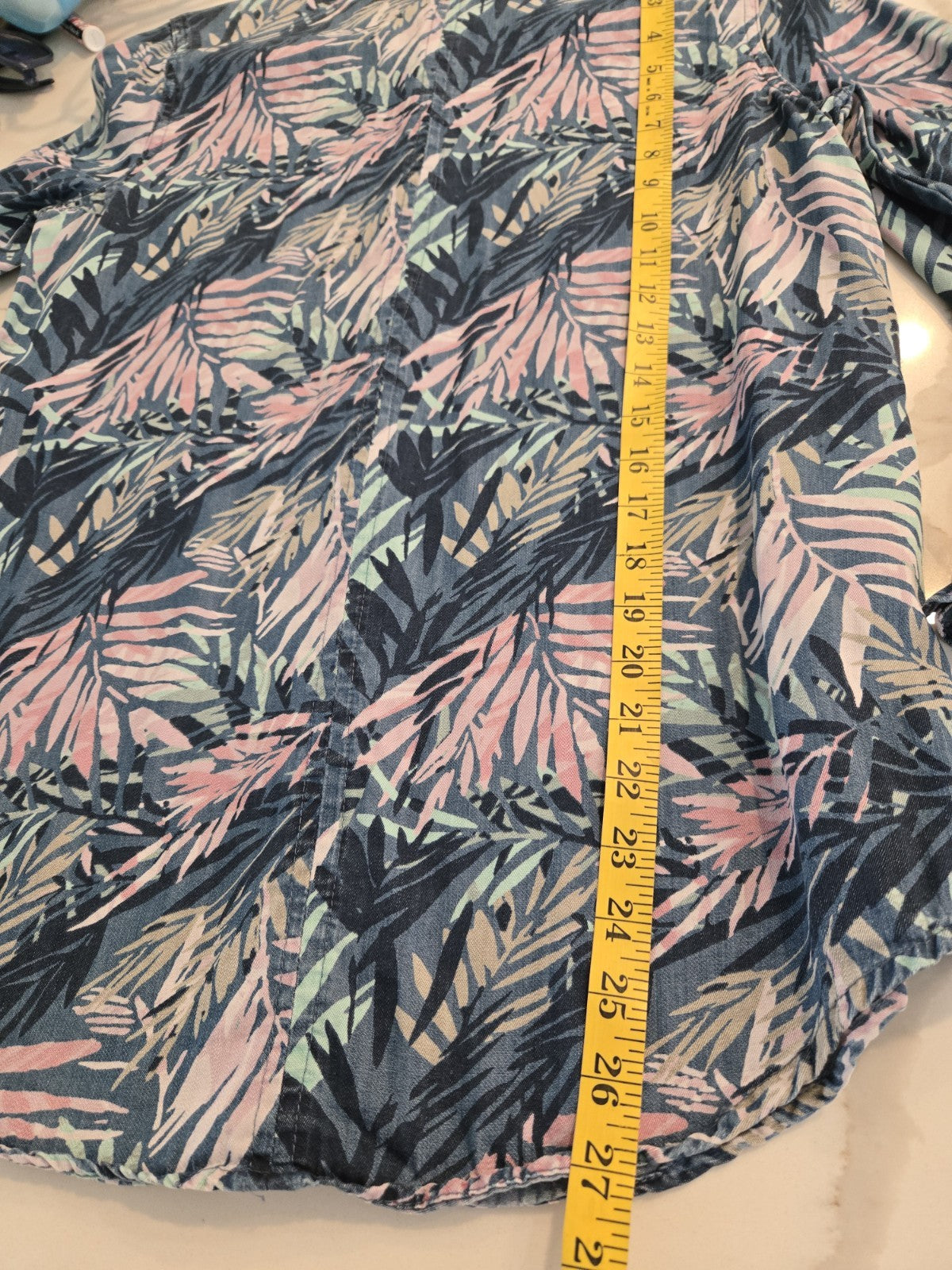 Intro S Blue Pink Tropical Palm Lyocell Denim Button Up Roll Tab Shirt Women