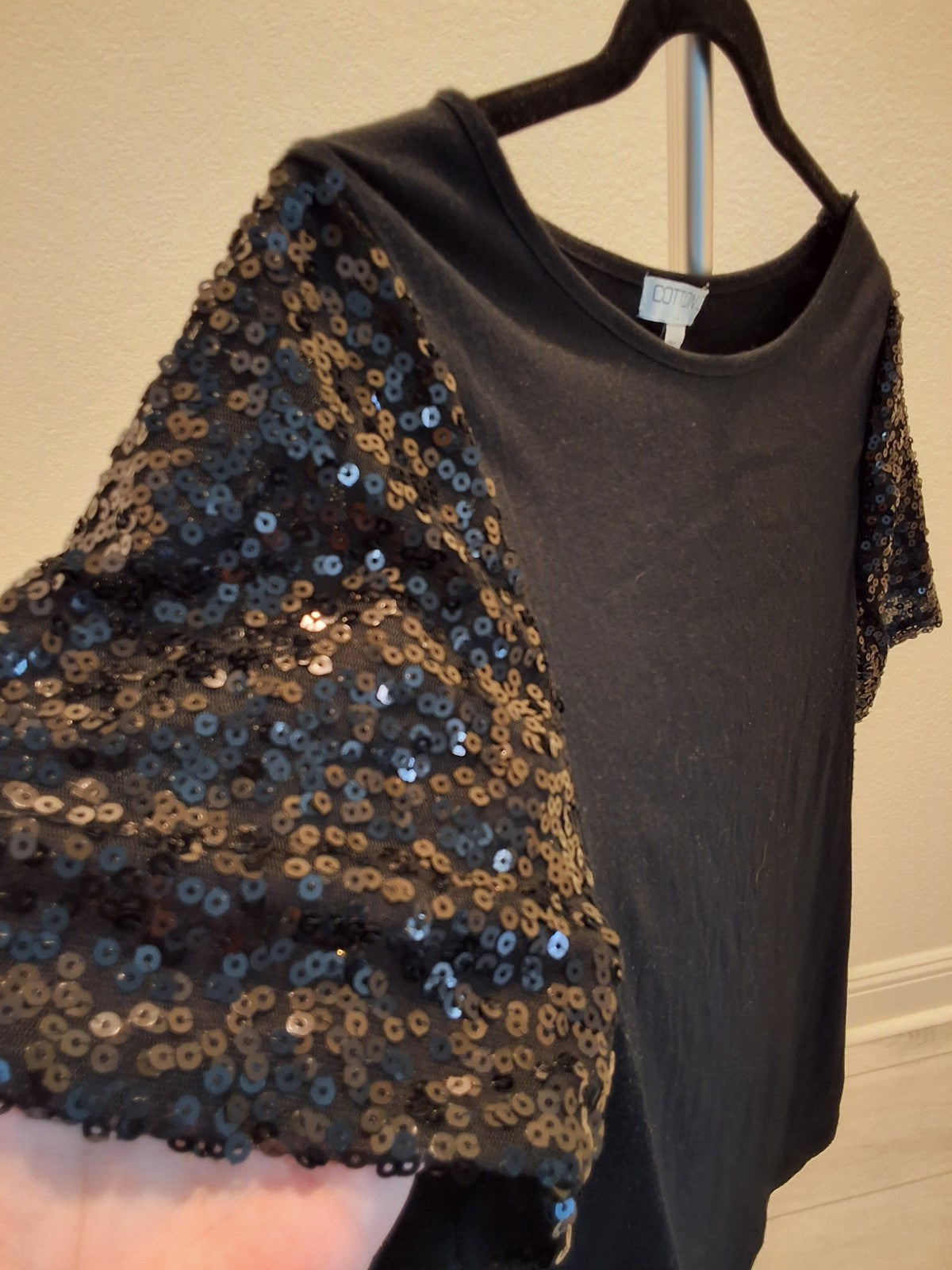 Cotton On Black With Sequins Sleeves Short Sleeve Size L Womens Shirt