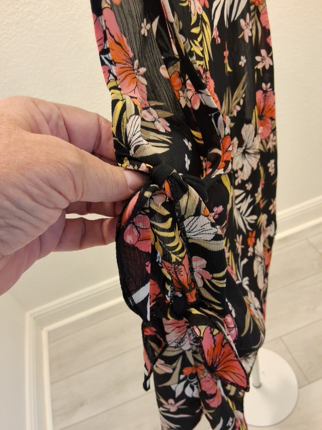 Xhilaration Small Tropical Floral Sheer Cover-Up Swim Beach Tank Top Black