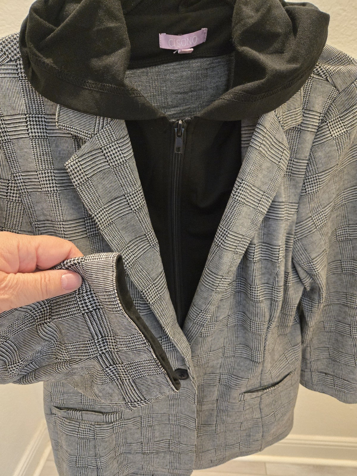 Cisono XL Plaid Blazer Hooded 2-in-1 Women's Black White Faux Layered Coat