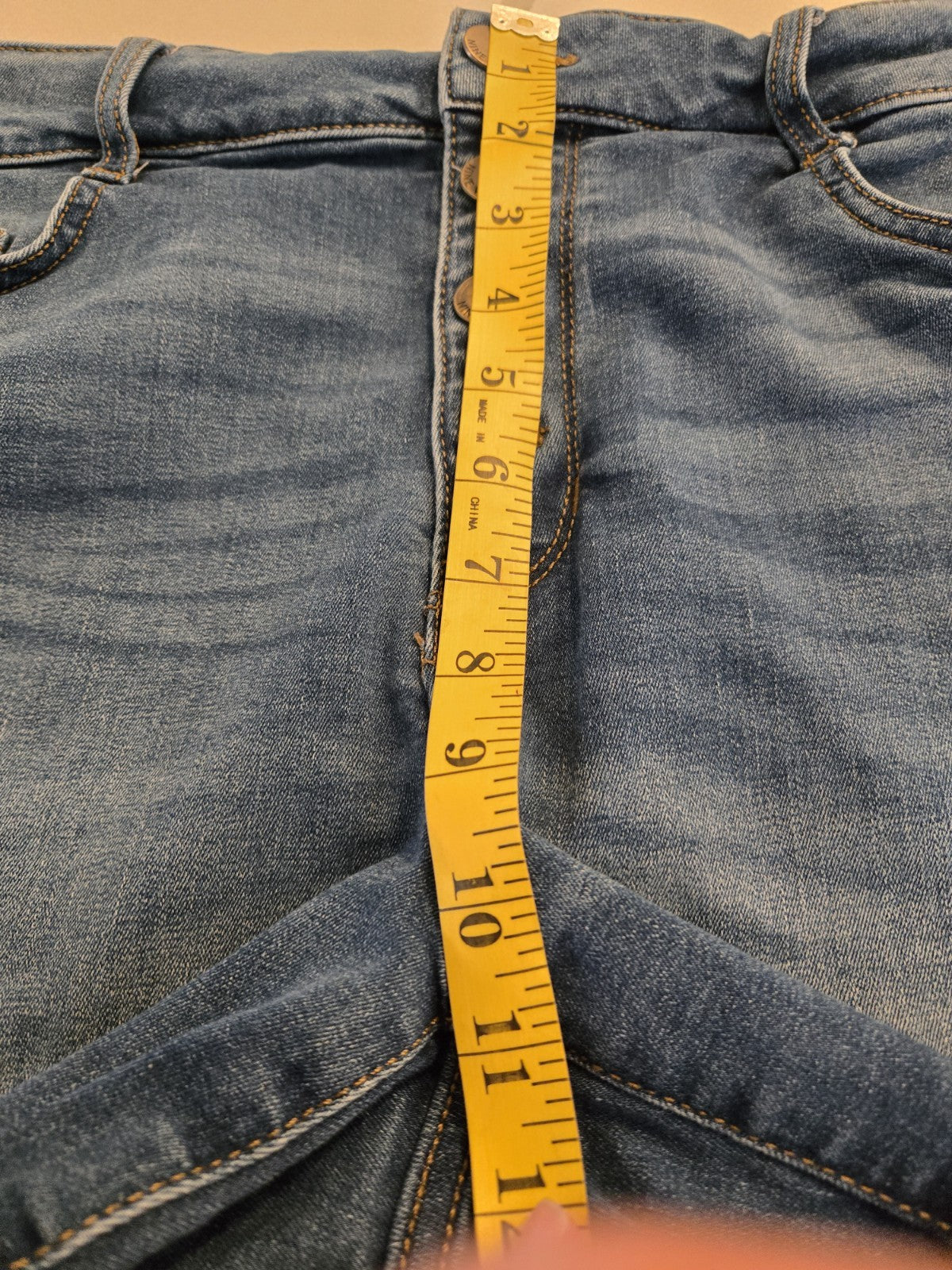 Nine West 12 Large High Rise Button Fly Denim Jean Shorts Women Medium Wash Stretch