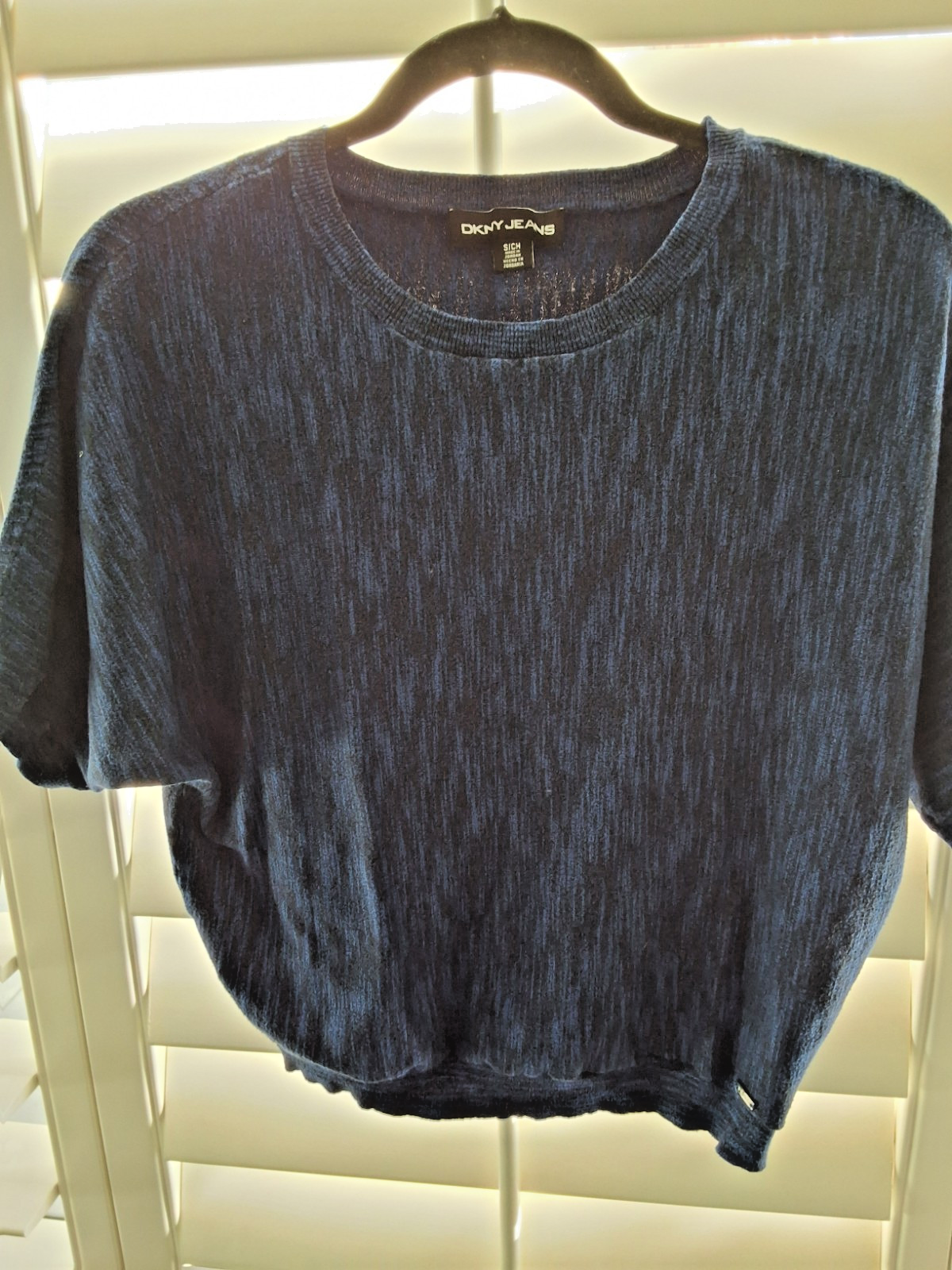 DKNY Quiet Luxury Knit Top Marled Short Sleeve Navy Blue Feminine S Womens