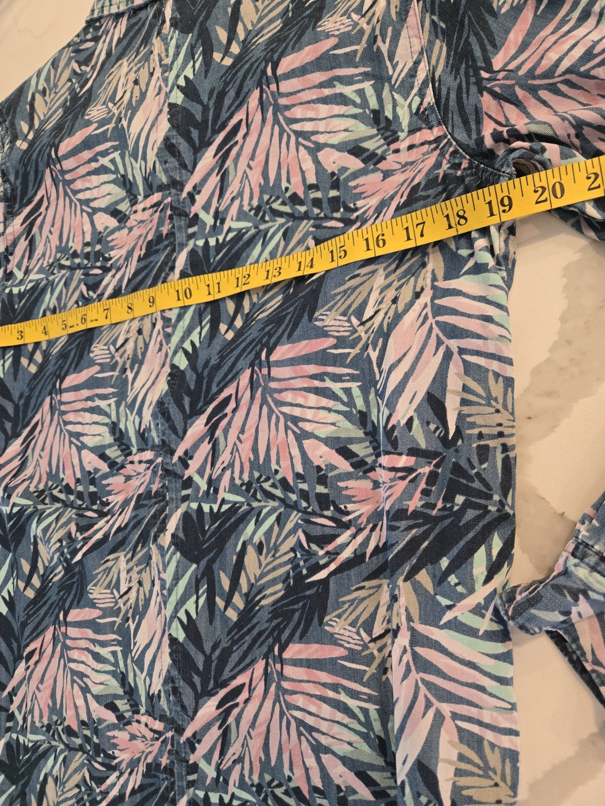 Intro S Blue Pink Tropical Palm Lyocell Denim Button Up Roll Tab Shirt Women