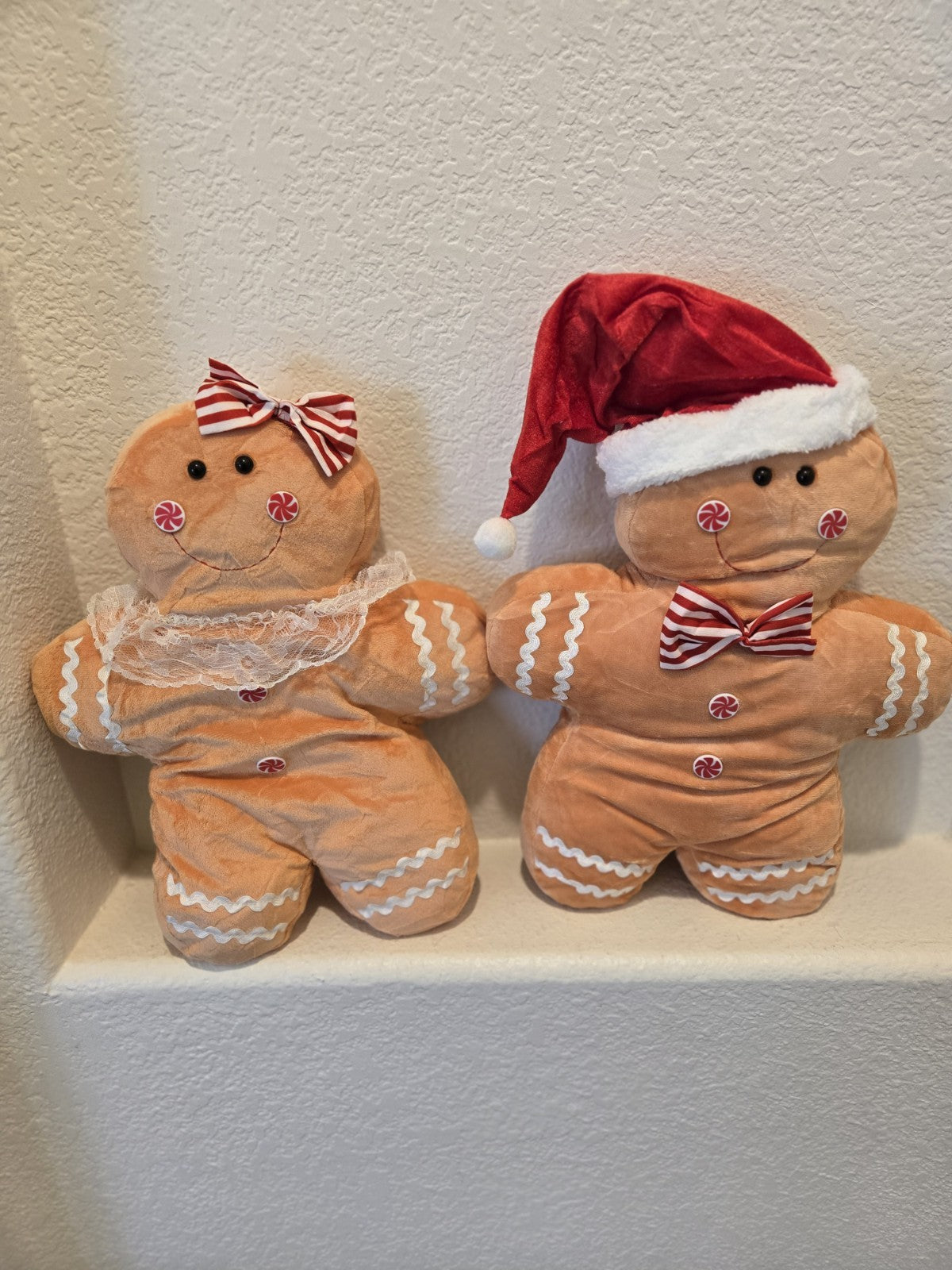 Christmas Throw Pillows Gingerbread Man & Girl 18" Plush