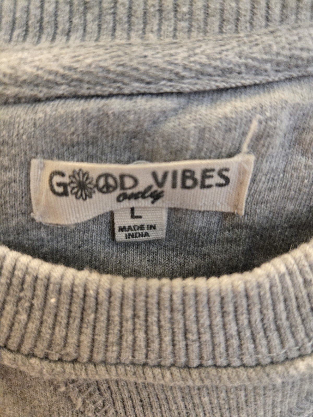 Good Vibes Only Bow Embroidered Pink Ribbon Sweatshirt L Womens Grey Crewneck