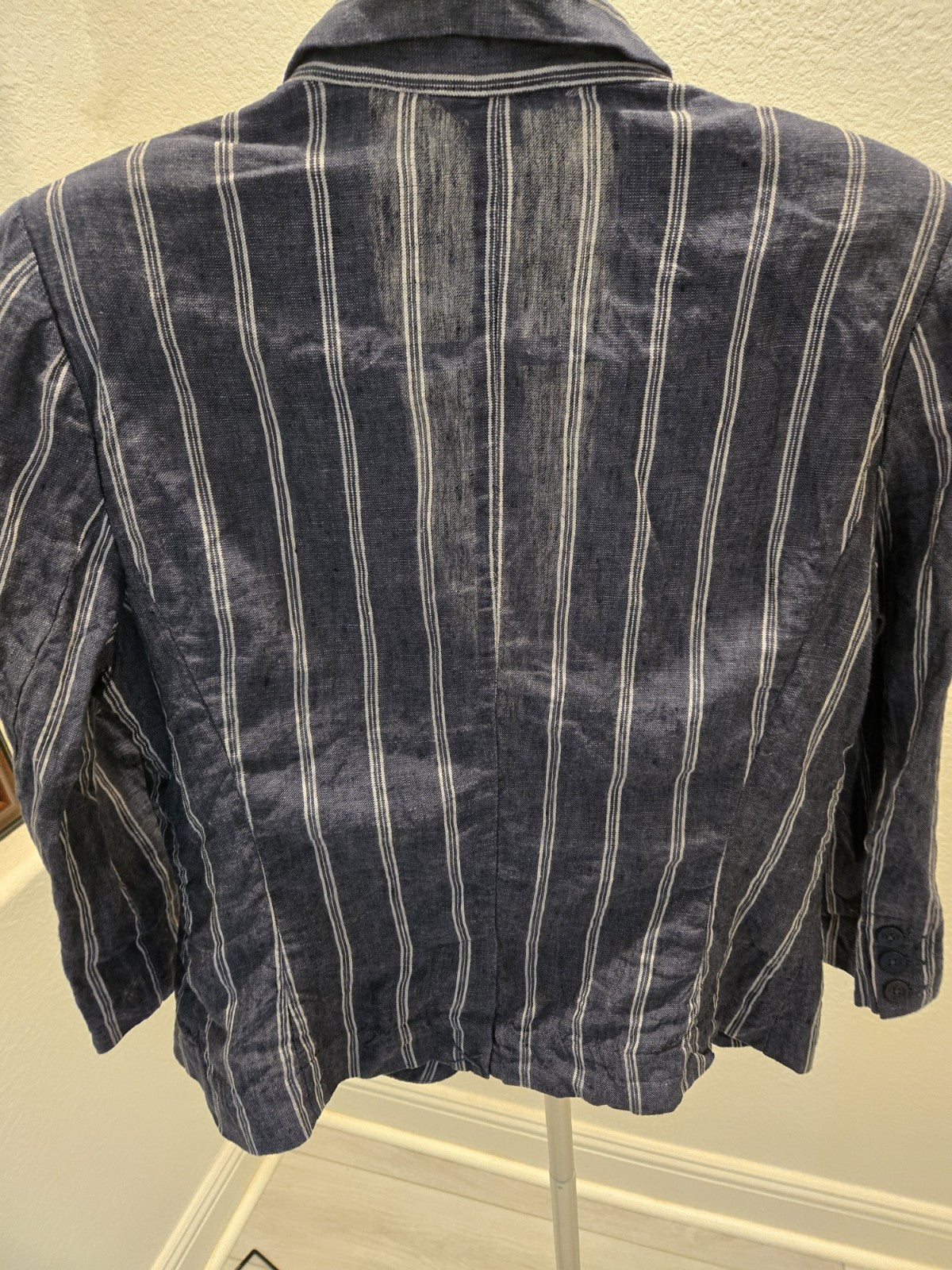 Cabi Size 10 Navy Blue White Pinstripe Linen Blazer Chevron Pocket Jacket