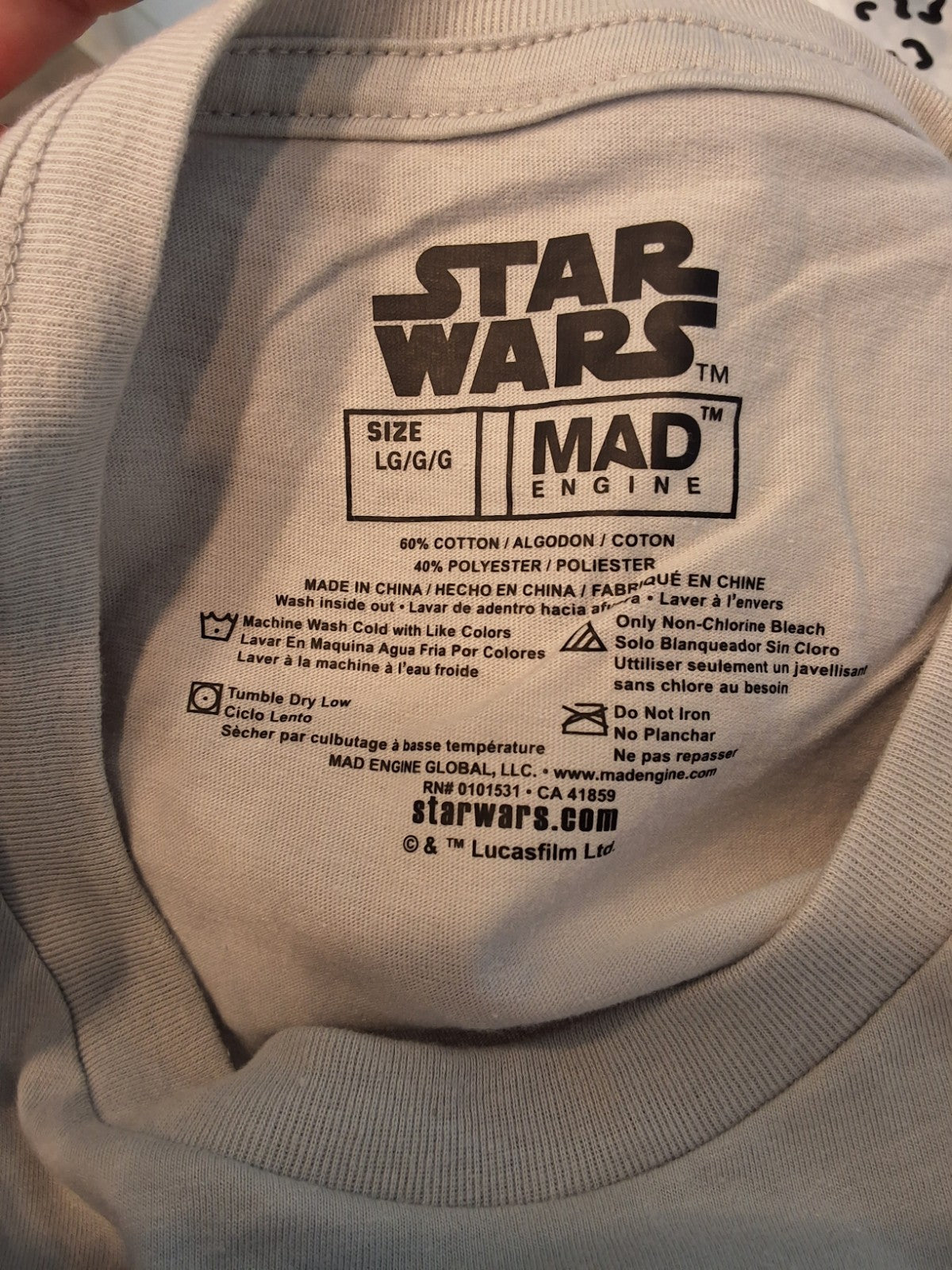 Star Wars T-Shirt Men's Large Darth Vader Stormtrooper Graphic Mad Engine Tee