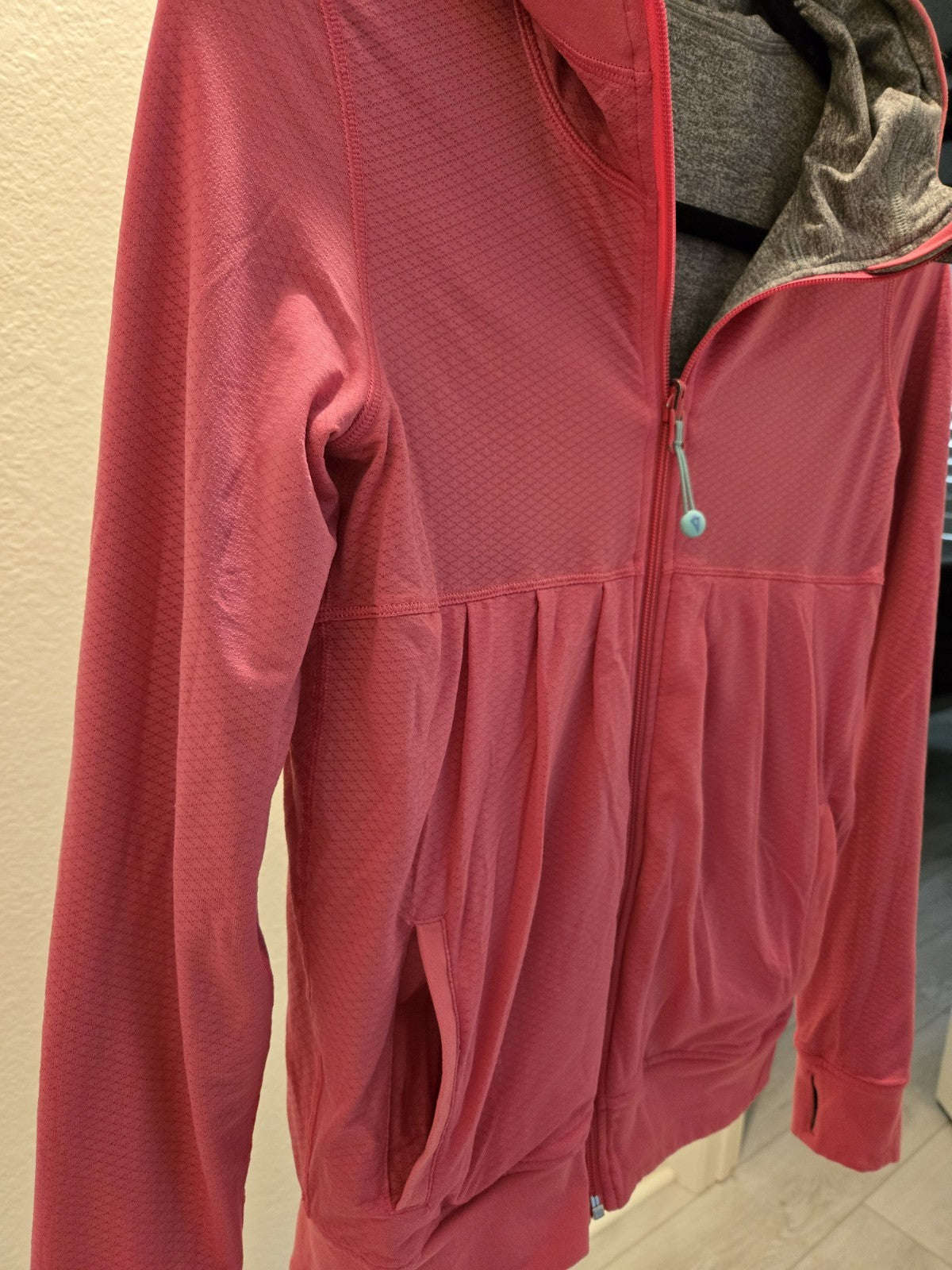 Ivivva Lululemon Girls 14 Reversible Full Zip Hoodie Gray Hot Pink Thumbholes
