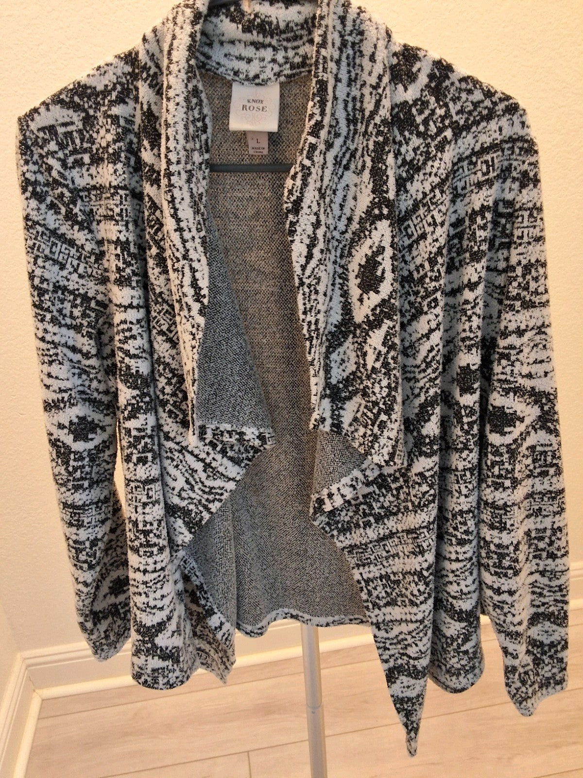 Knox Rose Large Open Front Black White Textured Sweater