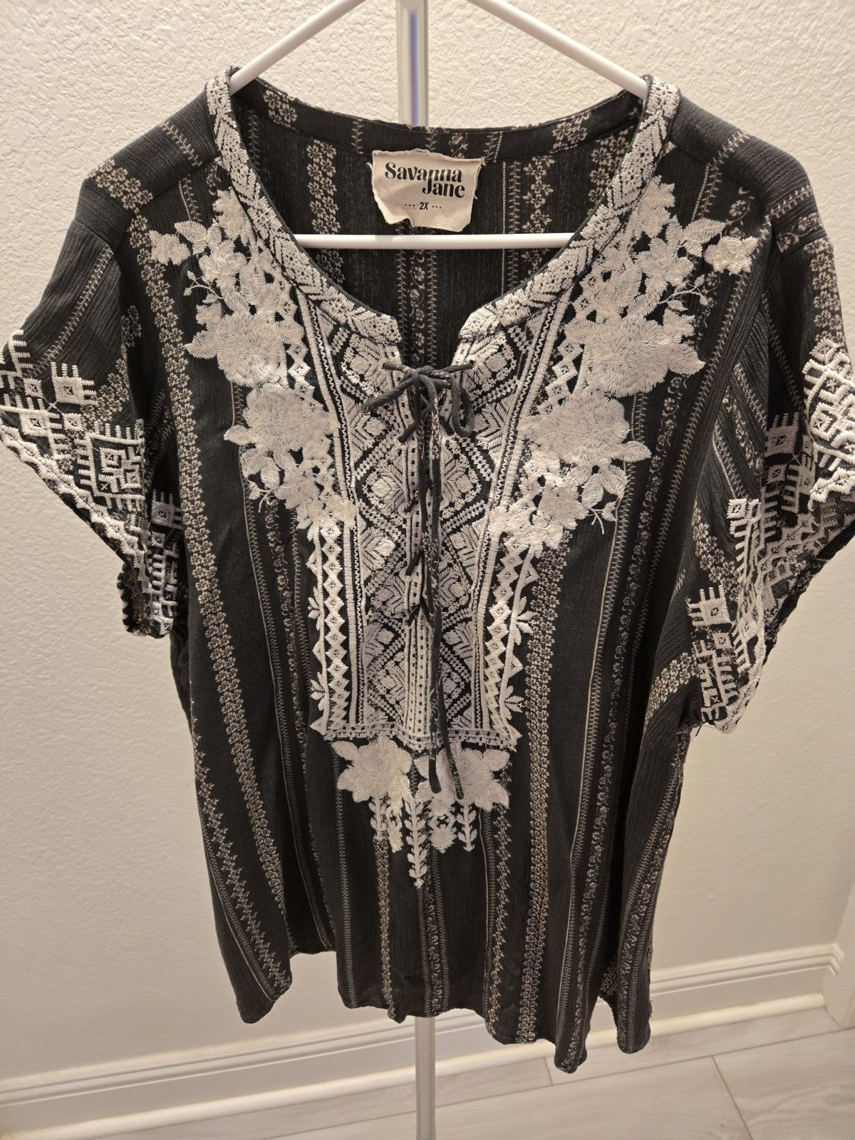Savanna Jane 2X Charcoal Black Embroidered Lace Up Peasant Blouse Top Women
