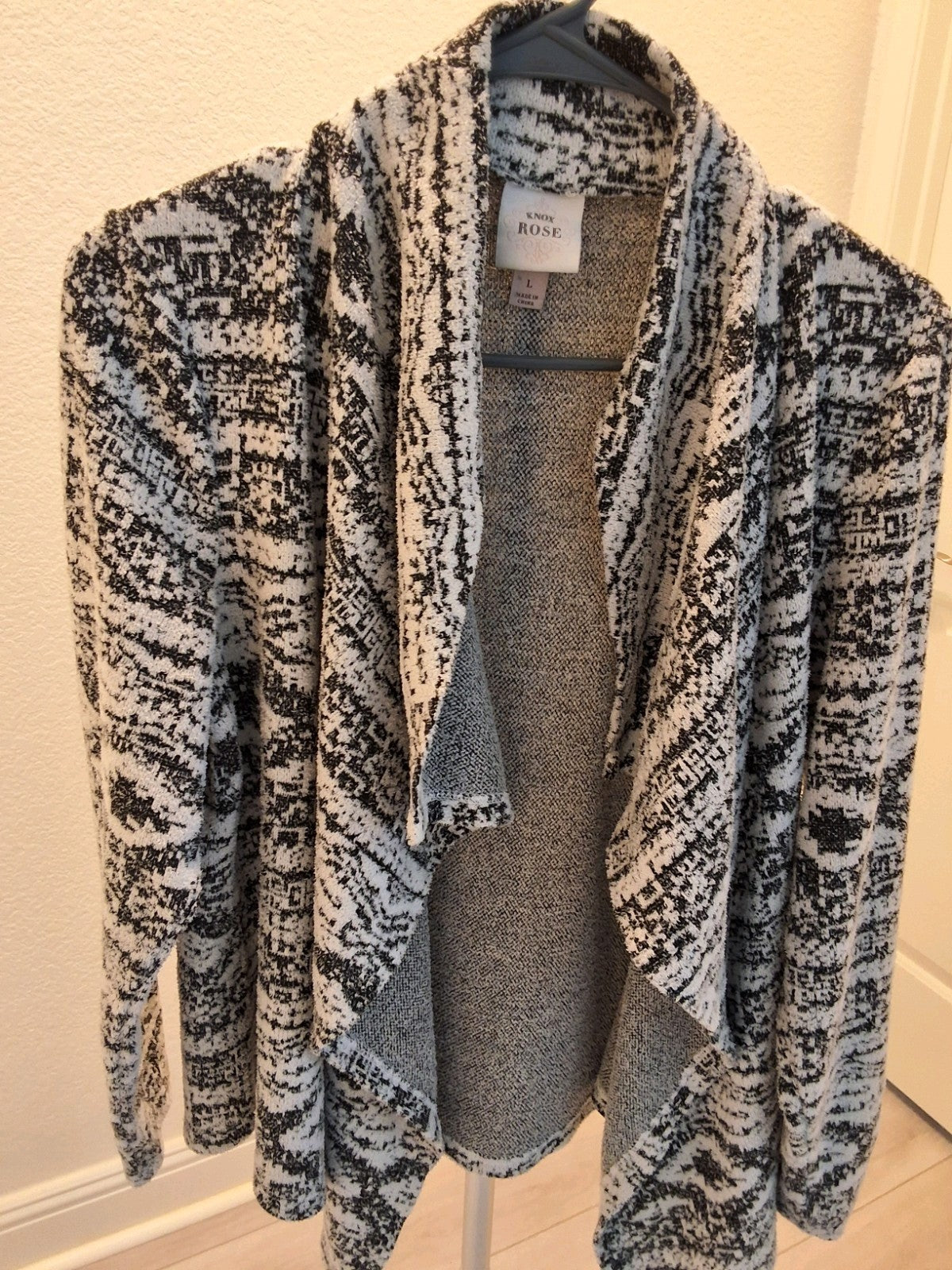 Knox Rose Large Open Front Black White Textured Sweater