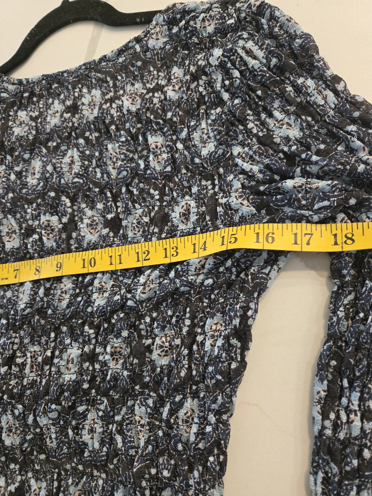 Beyond The Radar XL Floral Smocked Snap Front Crop Top Shirt Long Sleeve Women