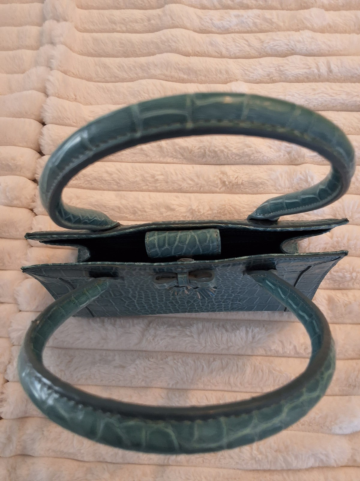 Liz Claiborne NWOT Vintage Teal Croc Embossed Great Expectation Y2K Mini Purse