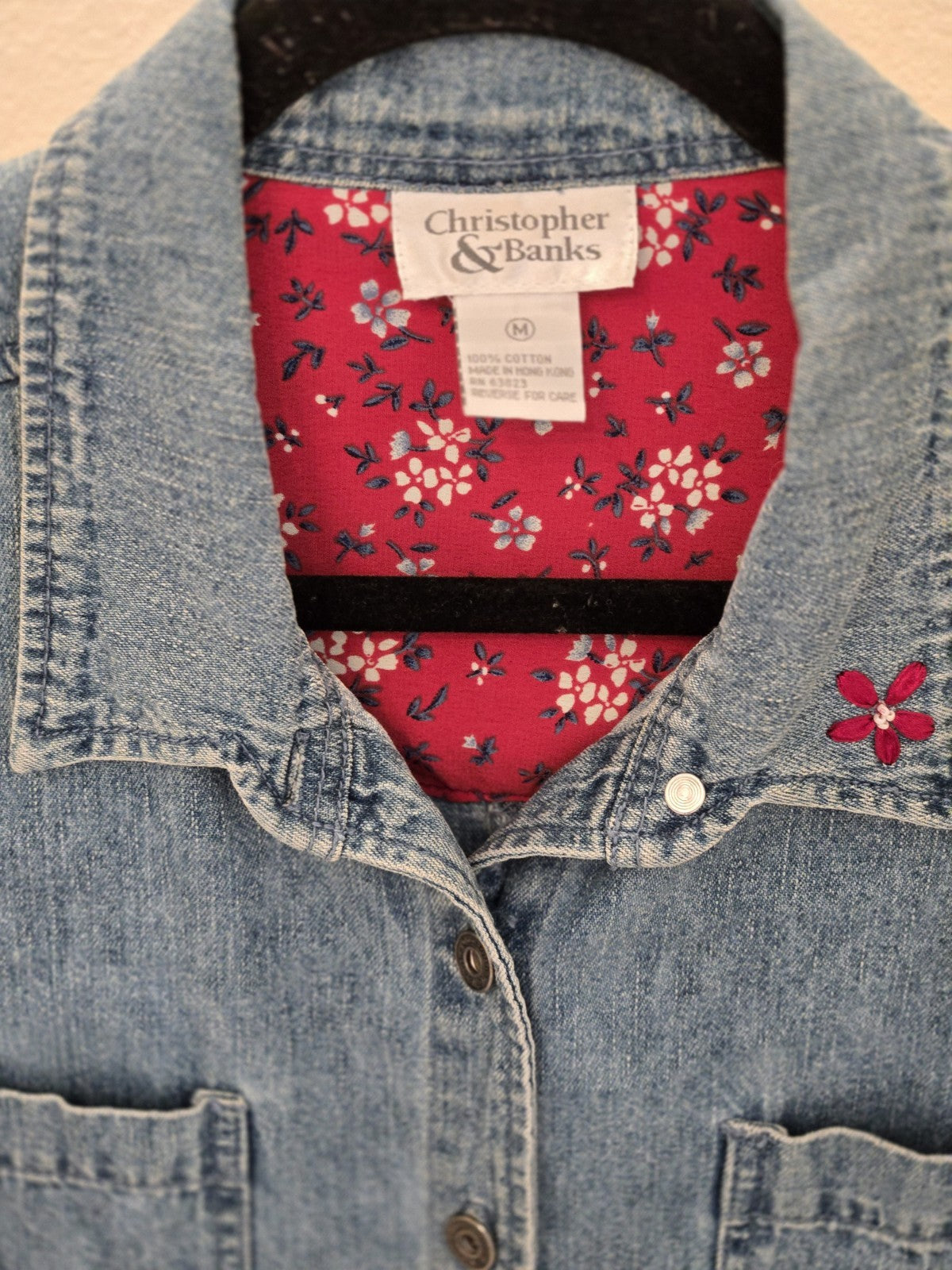 Christopher & Banks Denim Jean Jacket Embroidered Floral Women's Size M Blue Y2K