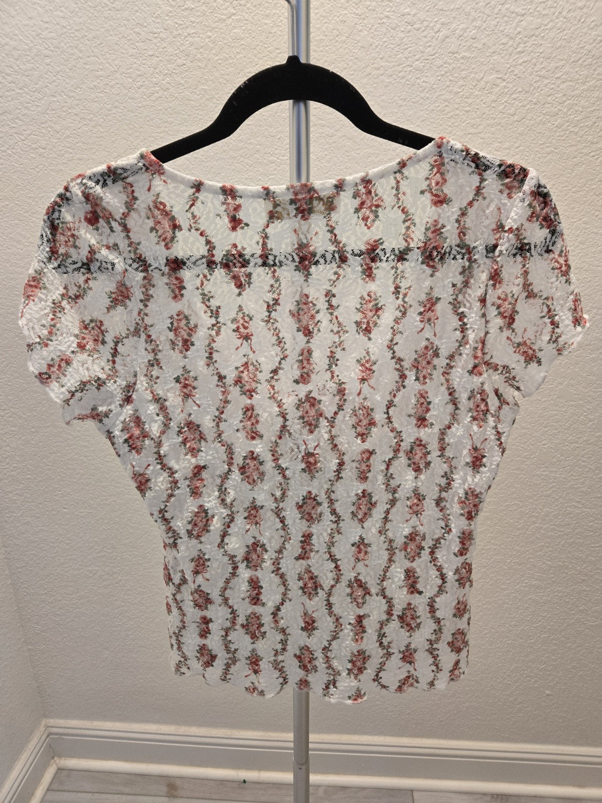 Madden Girl  L Floral Lace Tie Front Top Womens Short Sleeve Sheer Blouse White