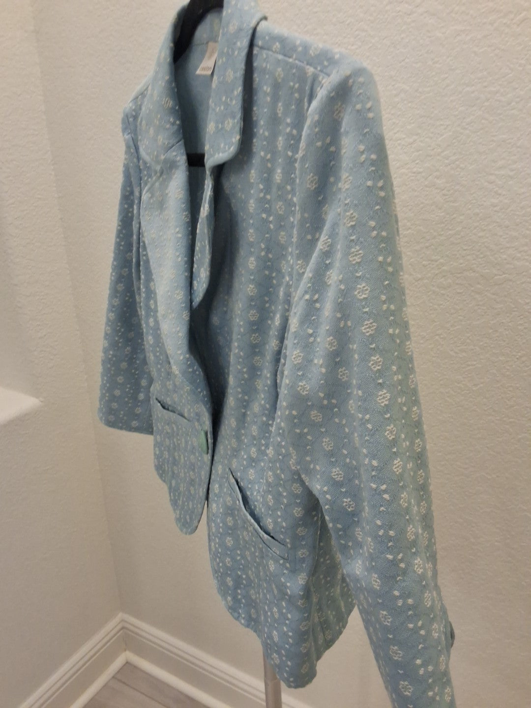 Caslon Blue White Floral Geometric Notch Lapel Faux Pockets Medium Blazer
