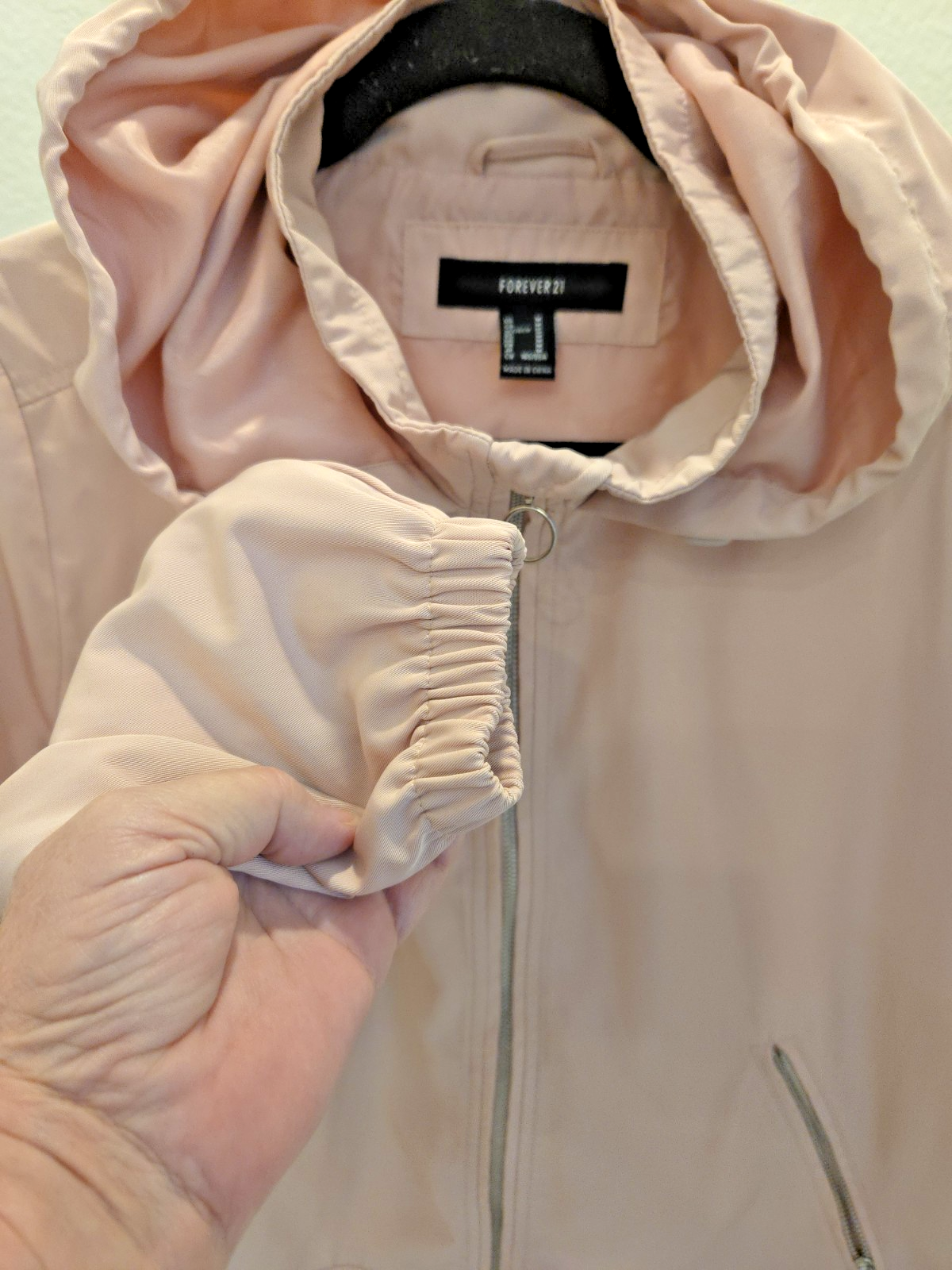 Forever 21 Blush Pink Hooded Y2K Bomber Jacket Windbreaker Ring Zip Lined Crop M