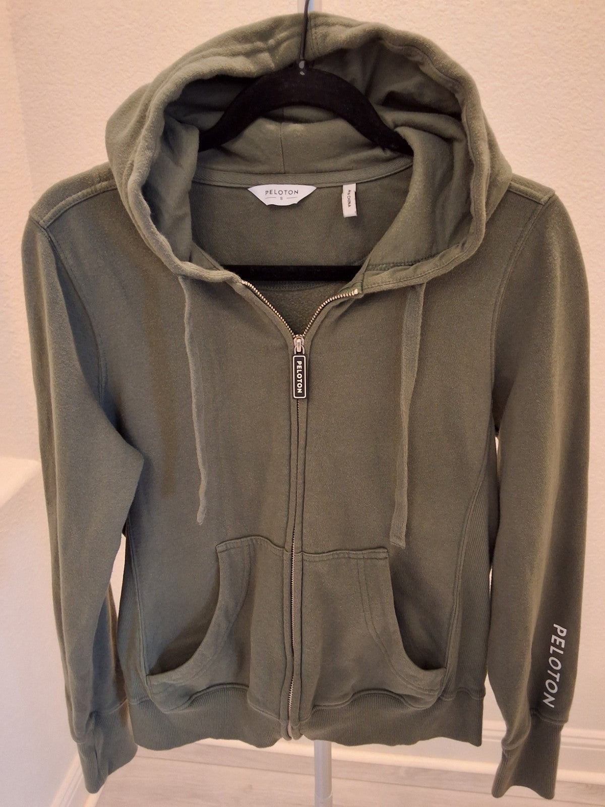Peloton 2021 Hoodie S Army Green Full Zip Kangaroo Pockets Logo Sleeve