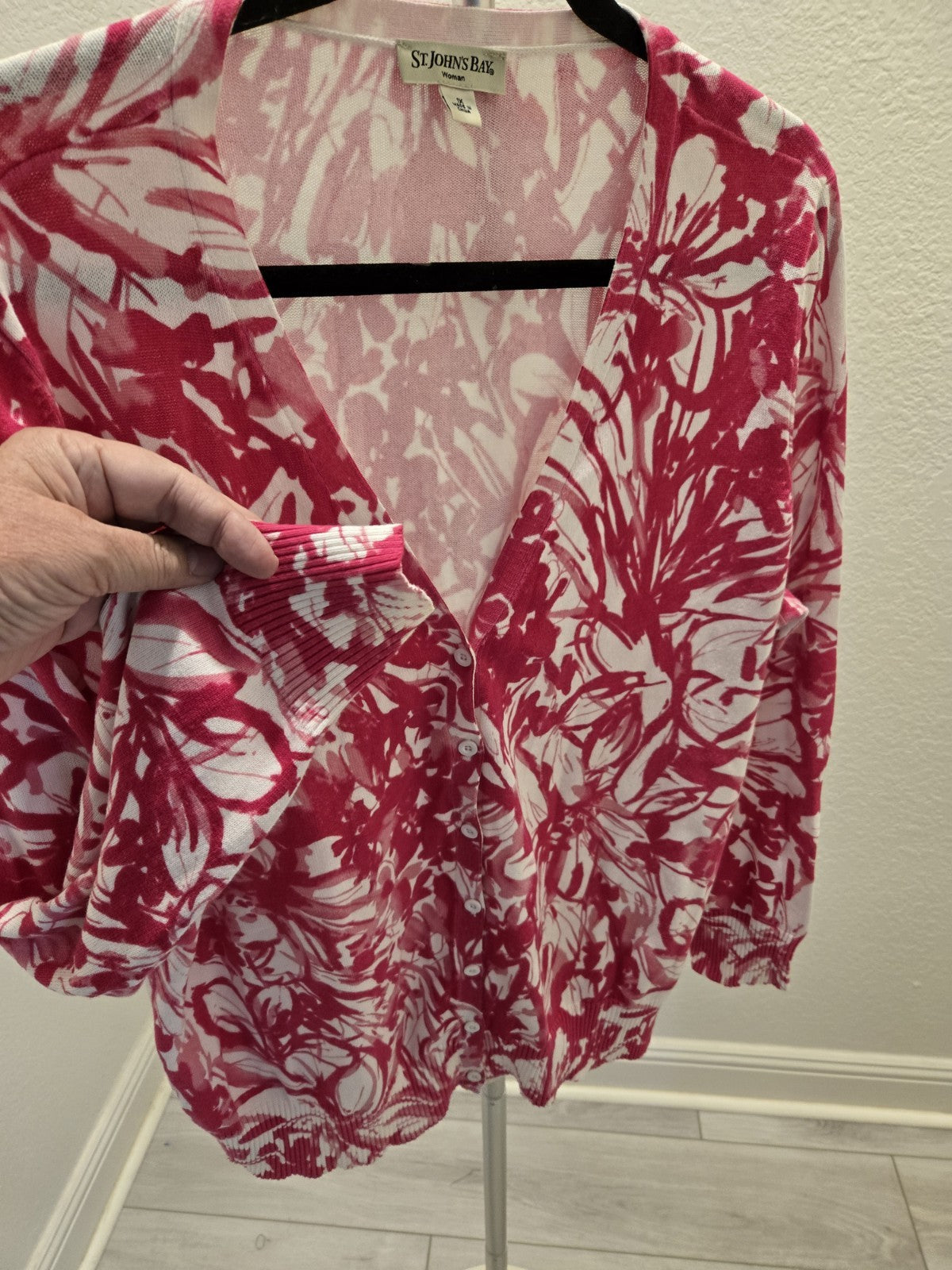 St. John's Bay 1X Floral Button Front Cardigan Sweater Women Pink Plus Size