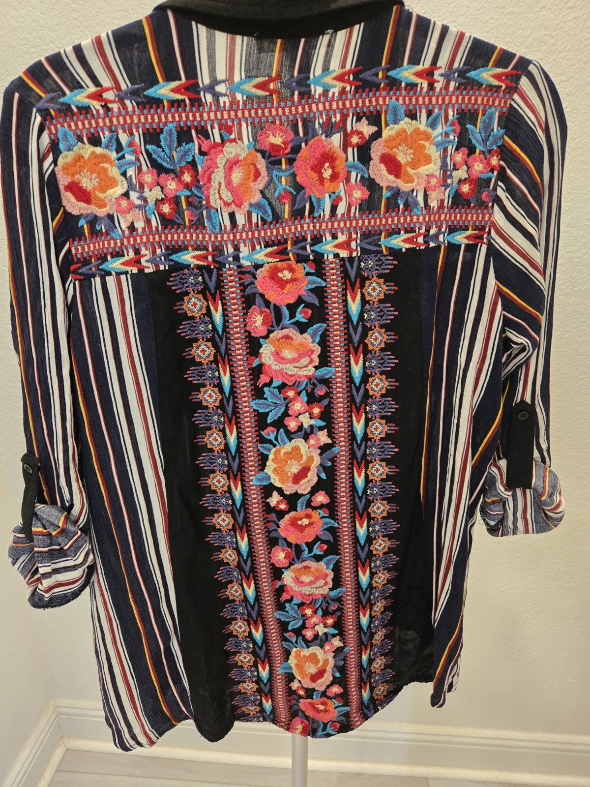 Andree by Unit Western Boho Embroidered Lace Up M Striped Blouse