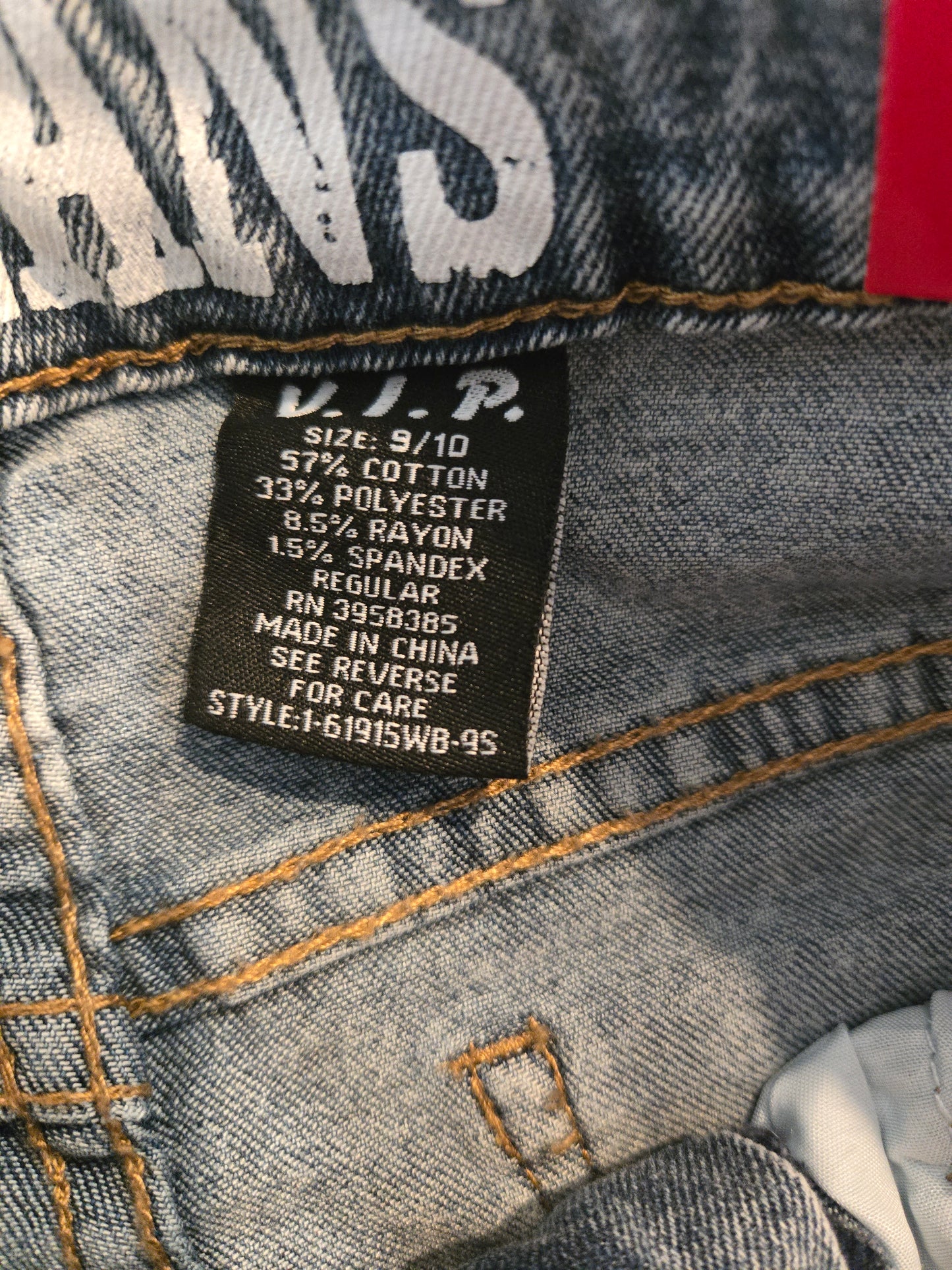 VIP Jeans Size 9/10 NWT Black Star Print Acid Wash Straight Leg Denim Women