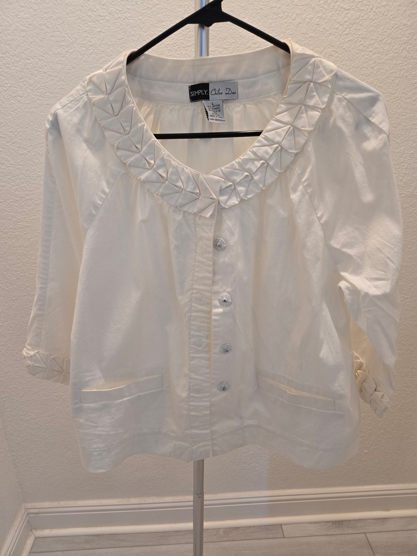 Simply Chloe Dao Pleated Trim Jacket - White - L
