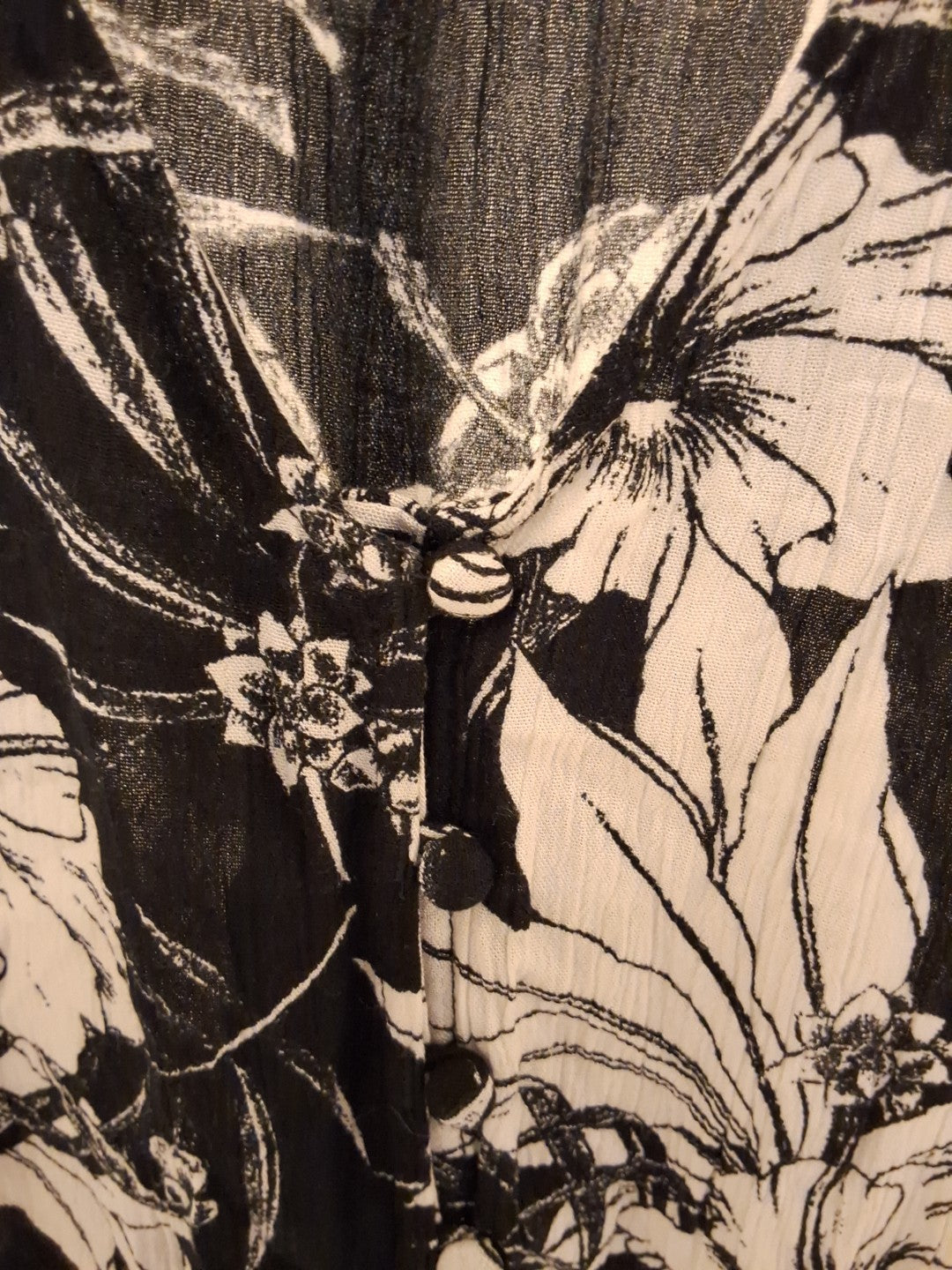 Roxy Size S Womens Mini Dress Black And White Hawaiian Flowers Button Up Dress