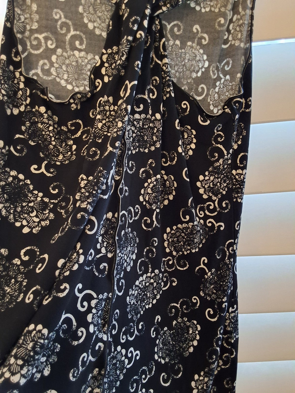 Max Studio Size S Womens Twist Front Keyhole Sleeveless Geometric Blouse