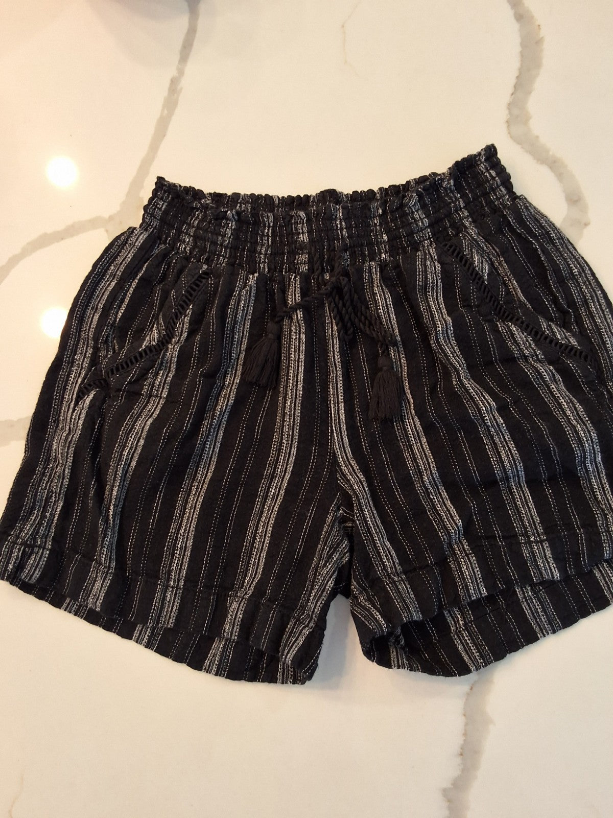 Briggs Size Small Womens Linen Blend Black And White Striped Shorts