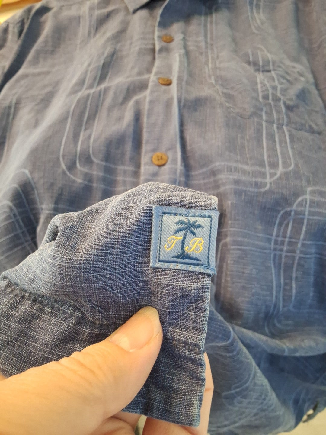 Tommy Bahama 100% Silk Size XL Mens Blue Hawaiian Geometric Shirt