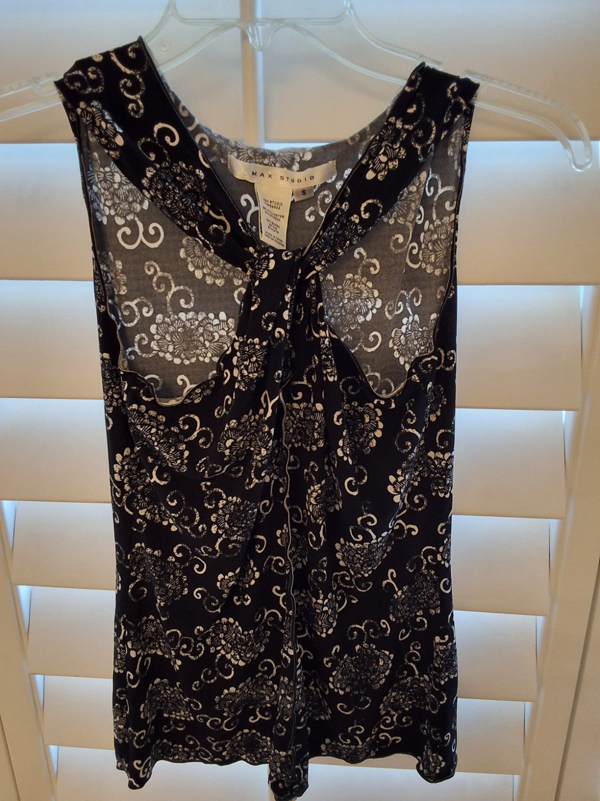 Max Studio Size S Womens Twist Front Keyhole Sleeveless Geometric Blouse