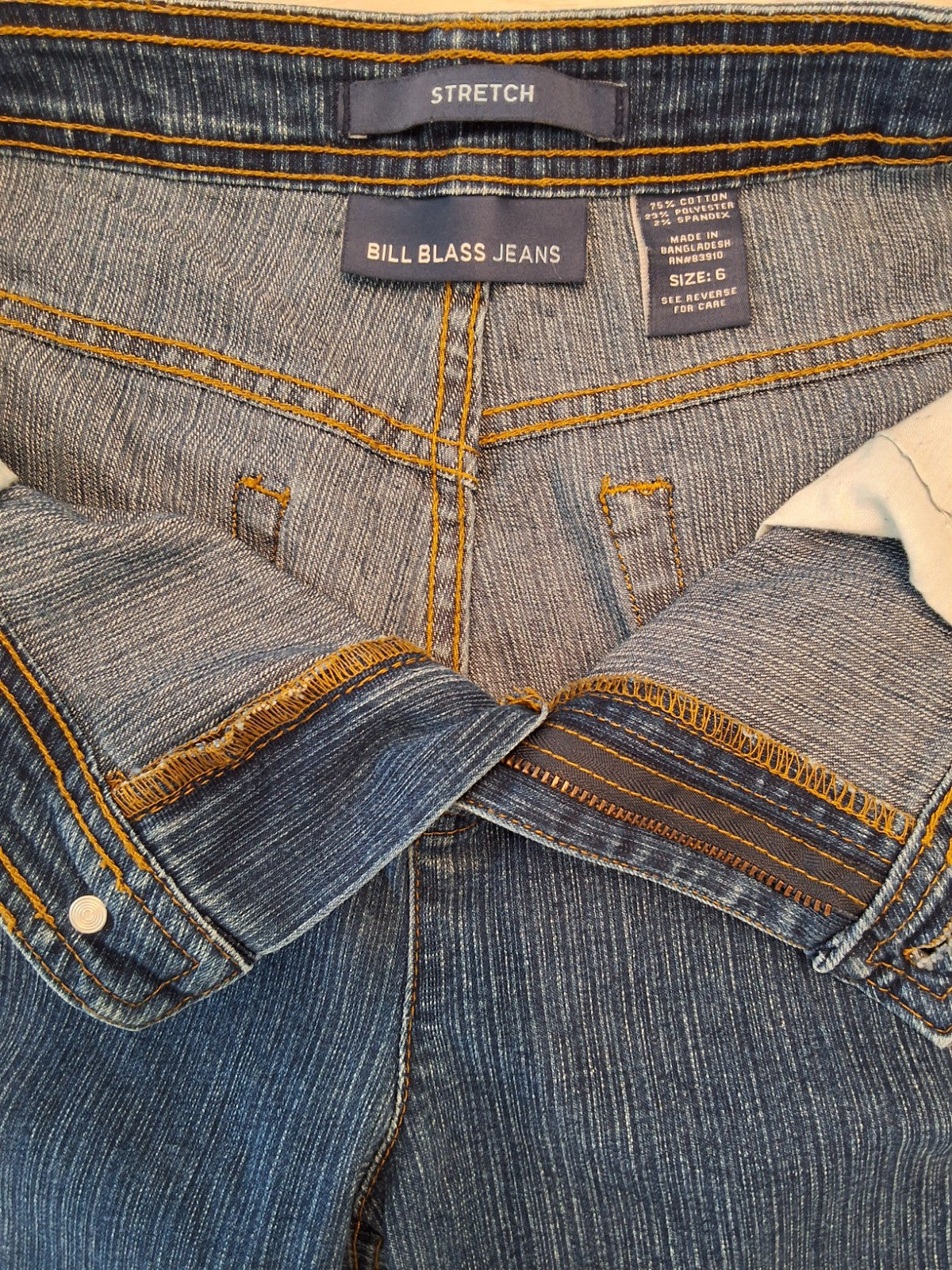 Bill Blass Straight Leg Size 6 Small High Rise Blue Denim Stretch Jeans